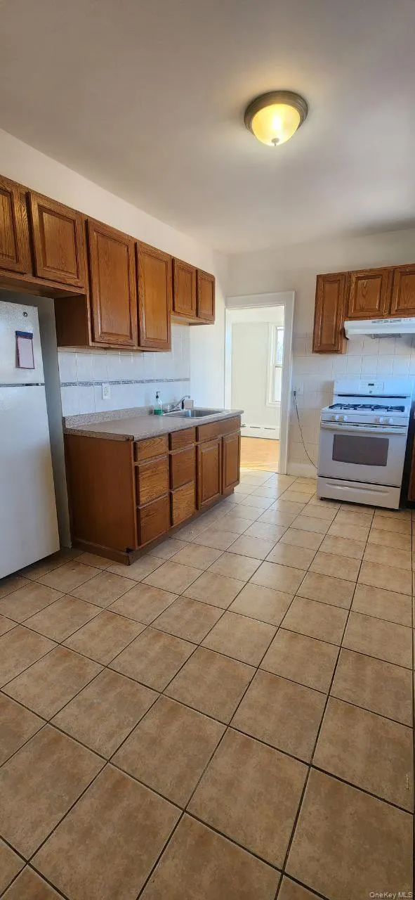 594 Yonkers Avenue, Yonkers, NY, 2 Bedrooms Bedrooms, 4 Rooms Rooms,1 BathroomBathrooms,Residential Lease,For Rent,Yonkers,0,1003332 594 Yonkers Avenue, Yonkers, NY, 2 Bedrooms Bedrooms, 4 Rooms Rooms,1 BathroomBathrooms,Residential Lease,For Rent,Yonkers,0,1003332