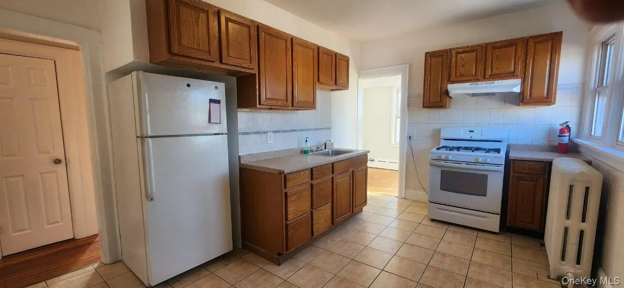 594 Yonkers Avenue, Yonkers, NY, 2 Bedrooms Bedrooms, 4 Rooms Rooms,1 BathroomBathrooms,Residential Lease,For Rent,Yonkers,0,1003332 594 Yonkers Avenue, Yonkers, NY, 2 Bedrooms Bedrooms, 4 Rooms Rooms,1 BathroomBathrooms,Residential Lease,For Rent,Yonkers,0,1003332