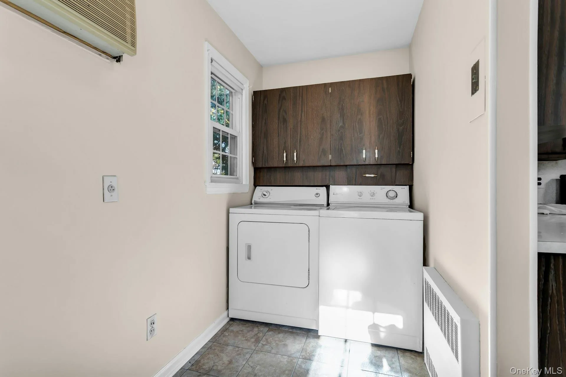 12 Violet Road, Oyster Bay, NY, 4 Bedrooms Bedrooms, 11 Rooms Rooms,2 BathroomsBathrooms,Residential,For Rent,Violet,0,1003340 12 Violet Road, Oyster Bay, NY, 4 Bedrooms Bedrooms, 11 Rooms Rooms,2 BathroomsBathrooms,Residential,For Rent,Violet,0,1003340