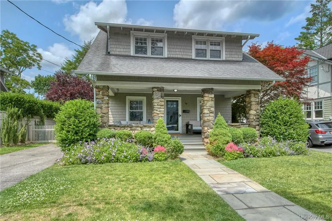 18 Elmwood Avenue, Rye City, NY, 4 Bedrooms Bedrooms, 8 Rooms Rooms,2 BathroomsBathrooms,Residential Lease,For Rent,Elmwood,0,1003345 18 Elmwood Avenue, Rye City, NY, 4 Bedrooms Bedrooms, 8 Rooms Rooms,2 BathroomsBathrooms,Residential Lease,For Rent,Elmwood,0,1003345