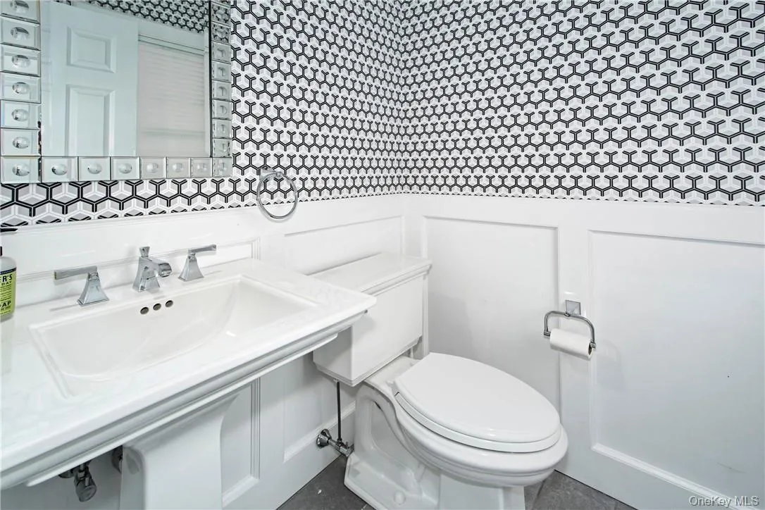 18 Elmwood Avenue, Rye City, NY, 4 Bedrooms Bedrooms, 8 Rooms Rooms,2 BathroomsBathrooms,Residential Lease,For Rent,Elmwood,0,1003345 18 Elmwood Avenue, Rye City, NY, 4 Bedrooms Bedrooms, 8 Rooms Rooms,2 BathroomsBathrooms,Residential Lease,For Rent,Elmwood,0,1003345
