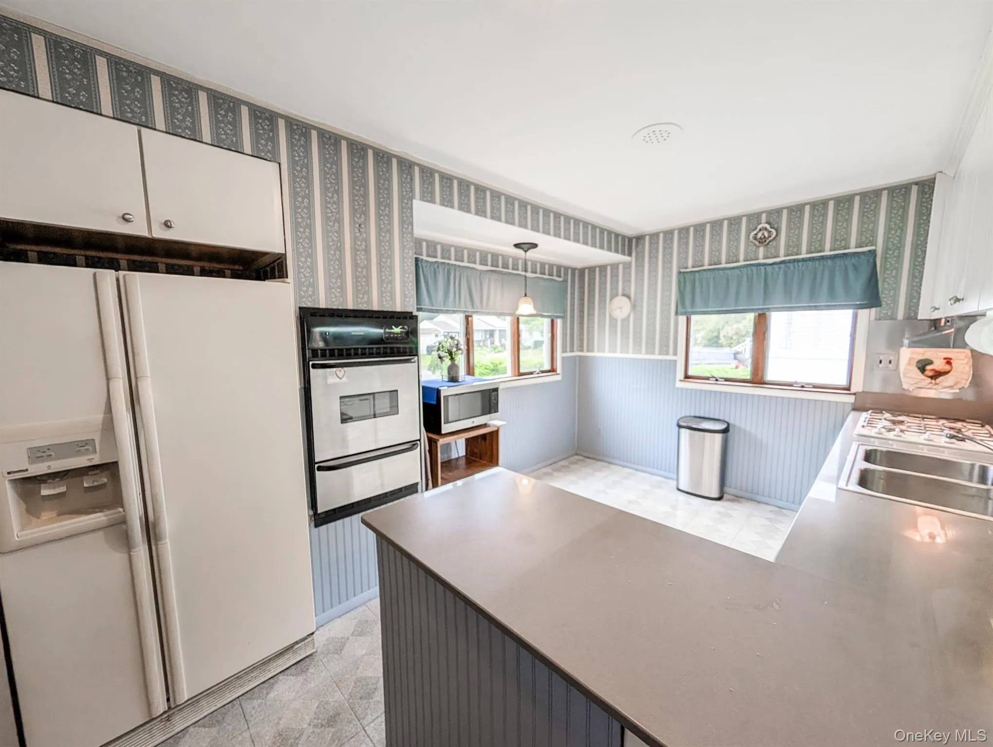 29 Sarah Drive, Brookhaven, NY, 3 Bedrooms Bedrooms, 7 Rooms Rooms,1 BathroomBathrooms,Residential,For Rent,Sarah,0,1003352 29 Sarah Drive, Brookhaven, NY, 3 Bedrooms Bedrooms, 7 Rooms Rooms,1 BathroomBathrooms,Residential,For Rent,Sarah,0,1003352