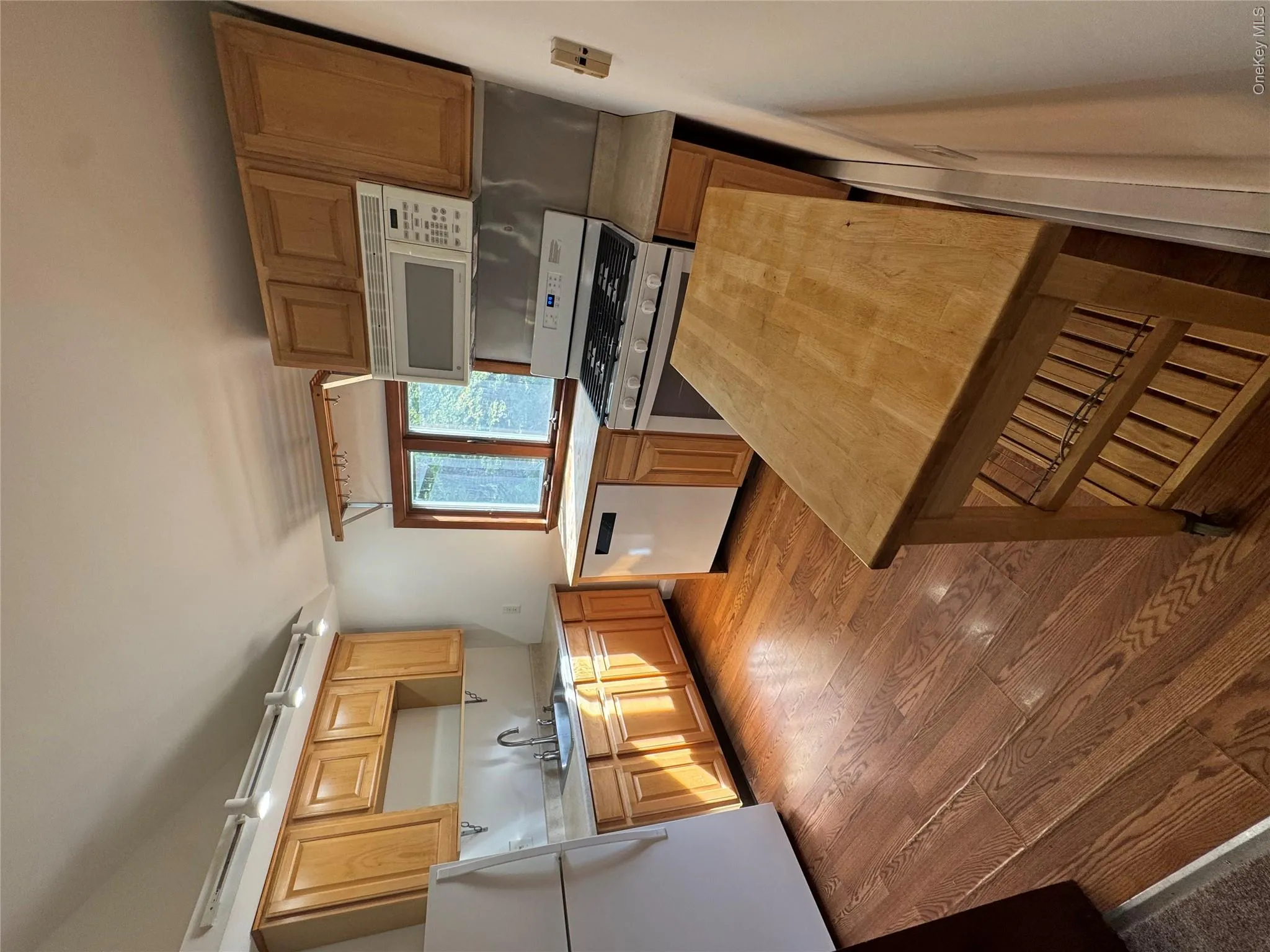 84 Foster Road, Middletown, NY, 1 Bedroom Bedrooms, 4 Rooms Rooms,1 BathroomBathrooms,Residential Lease,For Rent,Foster,0,1003355 84 Foster Road, Middletown, NY, 1 Bedroom Bedrooms, 4 Rooms Rooms,1 BathroomBathrooms,Residential Lease,For Rent,Foster,0,1003355