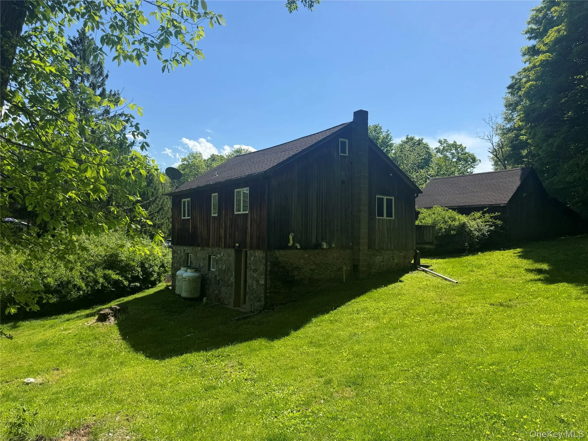 84 Foster Road, Middletown, NY, 1 Bedroom Bedrooms, 4 Rooms Rooms,1 BathroomBathrooms,Residential Lease,For Rent,Foster,0,1003355 84 Foster Road, Middletown, NY, 1 Bedroom Bedrooms, 4 Rooms Rooms,1 BathroomBathrooms,Residential Lease,For Rent,Foster,0,1003355