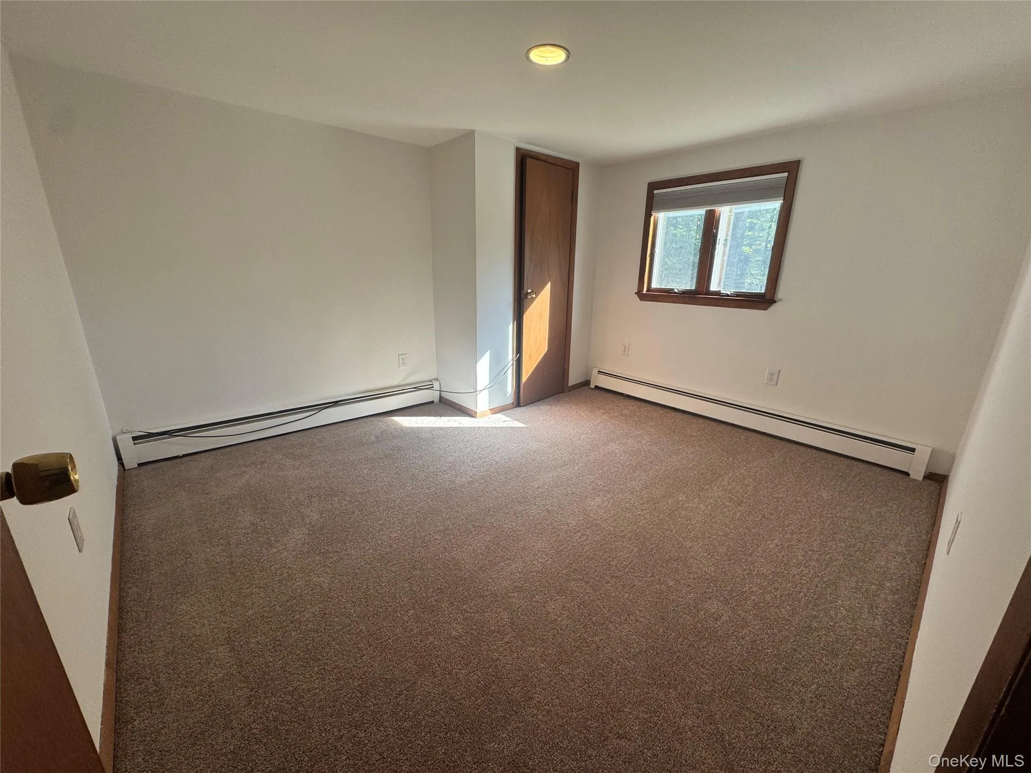 84 Foster Road, Middletown, NY, 1 Bedroom Bedrooms, 4 Rooms Rooms,1 BathroomBathrooms,Residential Lease,For Rent,Foster,0,1003355 84 Foster Road, Middletown, NY, 1 Bedroom Bedrooms, 4 Rooms Rooms,1 BathroomBathrooms,Residential Lease,For Rent,Foster,0,1003355