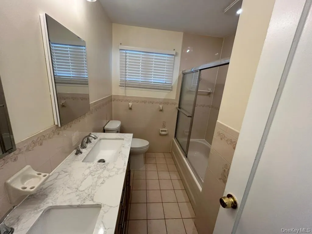 67 Emerson Avenue, Hempstead, NY, 3 Bedrooms Bedrooms, 8 Rooms Rooms,2 BathroomsBathrooms,Residential Lease,For Rent,Emerson,0,1003358 67 Emerson Avenue, Hempstead, NY, 3 Bedrooms Bedrooms, 8 Rooms Rooms,2 BathroomsBathrooms,Residential Lease,For Rent,Emerson,0,1003358
