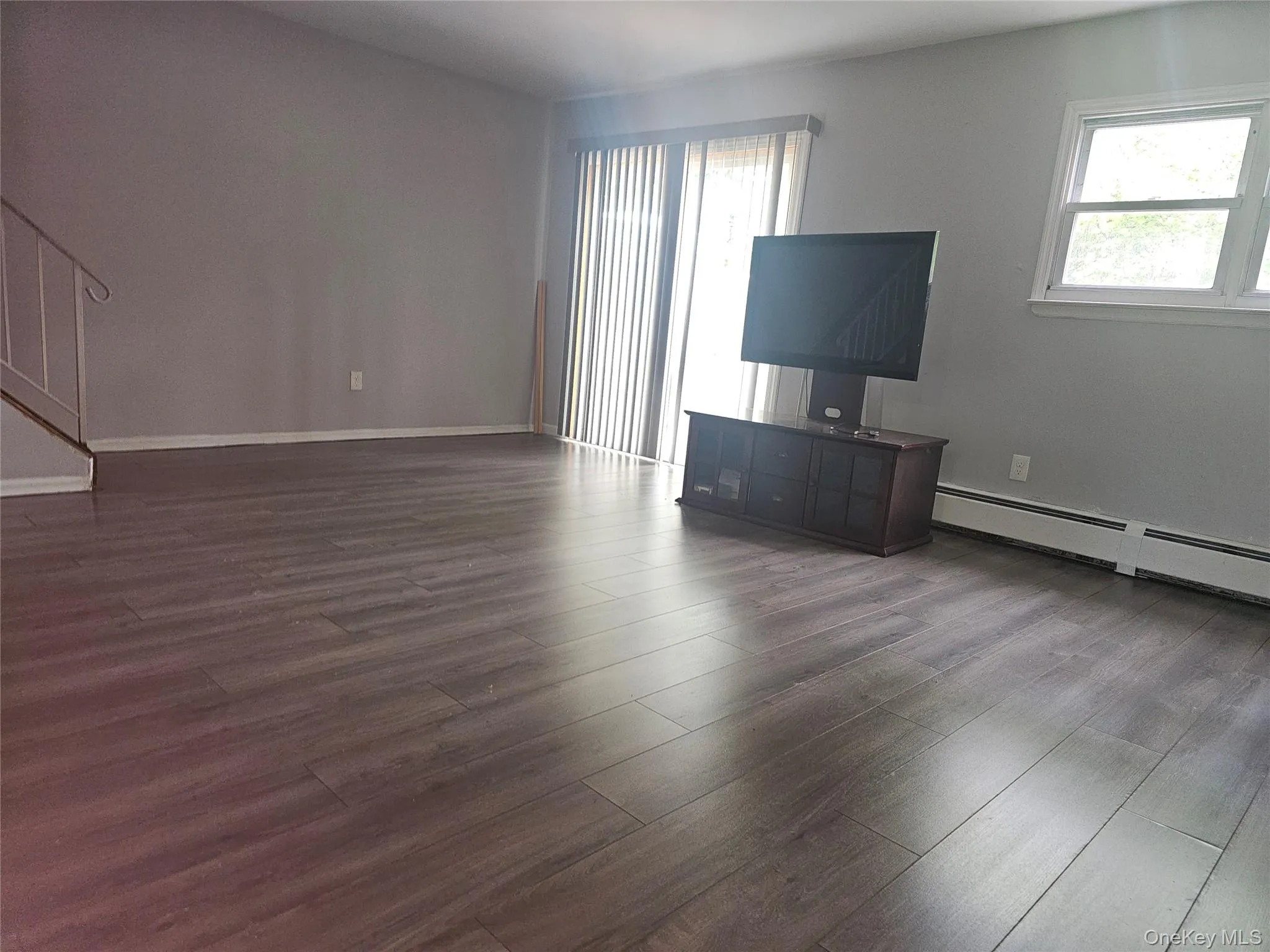 60 Sarah Lane, Middletown, NY, 3 Bedrooms Bedrooms, 6 Rooms Rooms,1 BathroomBathrooms,Residential Lease,For Rent,Sarah,0,1003361 60 Sarah Lane, Middletown, NY, 3 Bedrooms Bedrooms, 6 Rooms Rooms,1 BathroomBathrooms,Residential Lease,For Rent,Sarah,0,1003361
