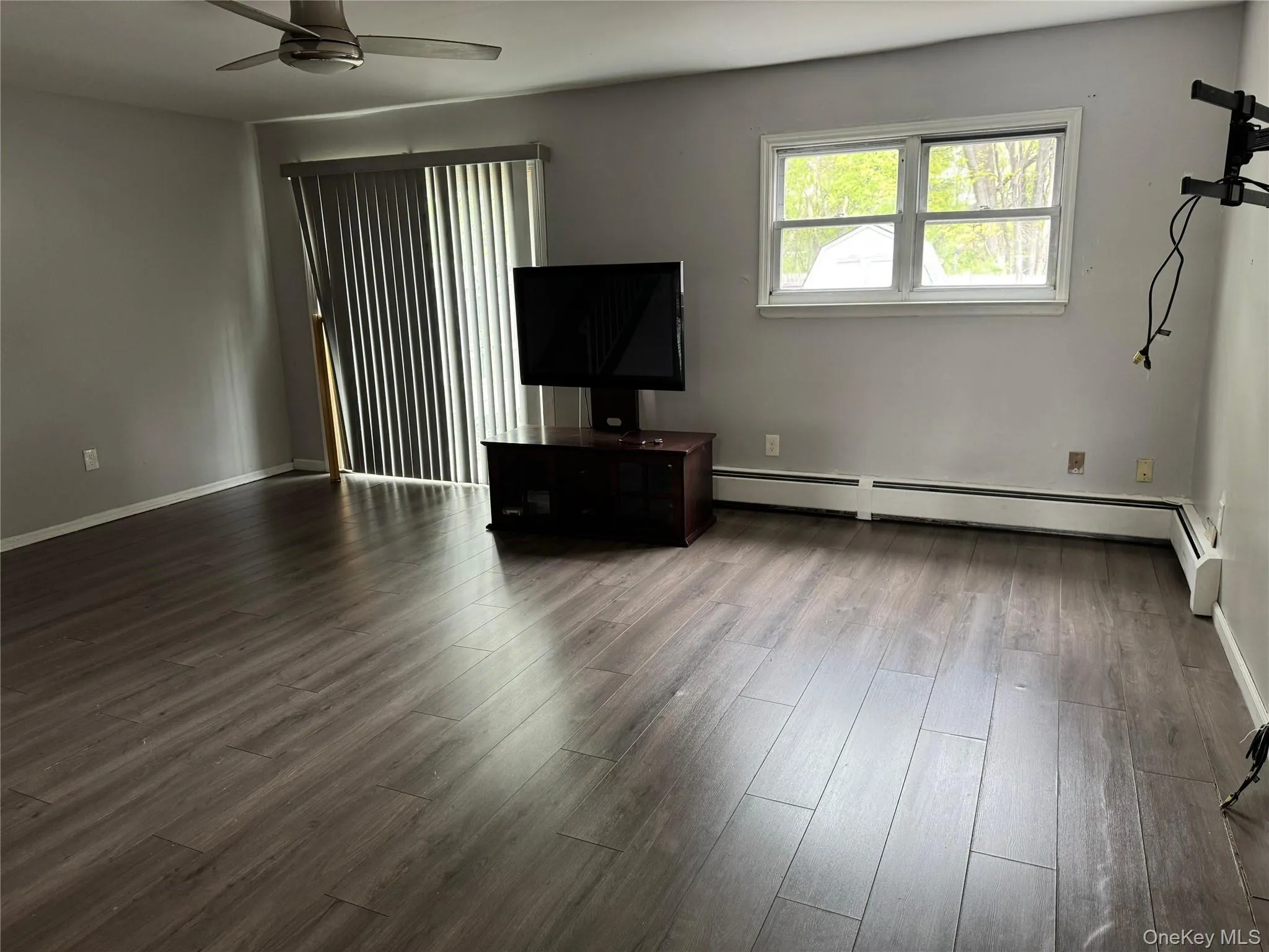60 Sarah Lane, Middletown, NY, 3 Bedrooms Bedrooms, 6 Rooms Rooms,1 BathroomBathrooms,Residential Lease,For Rent,Sarah,0,1003361 60 Sarah Lane, Middletown, NY, 3 Bedrooms Bedrooms, 6 Rooms Rooms,1 BathroomBathrooms,Residential Lease,For Rent,Sarah,0,1003361