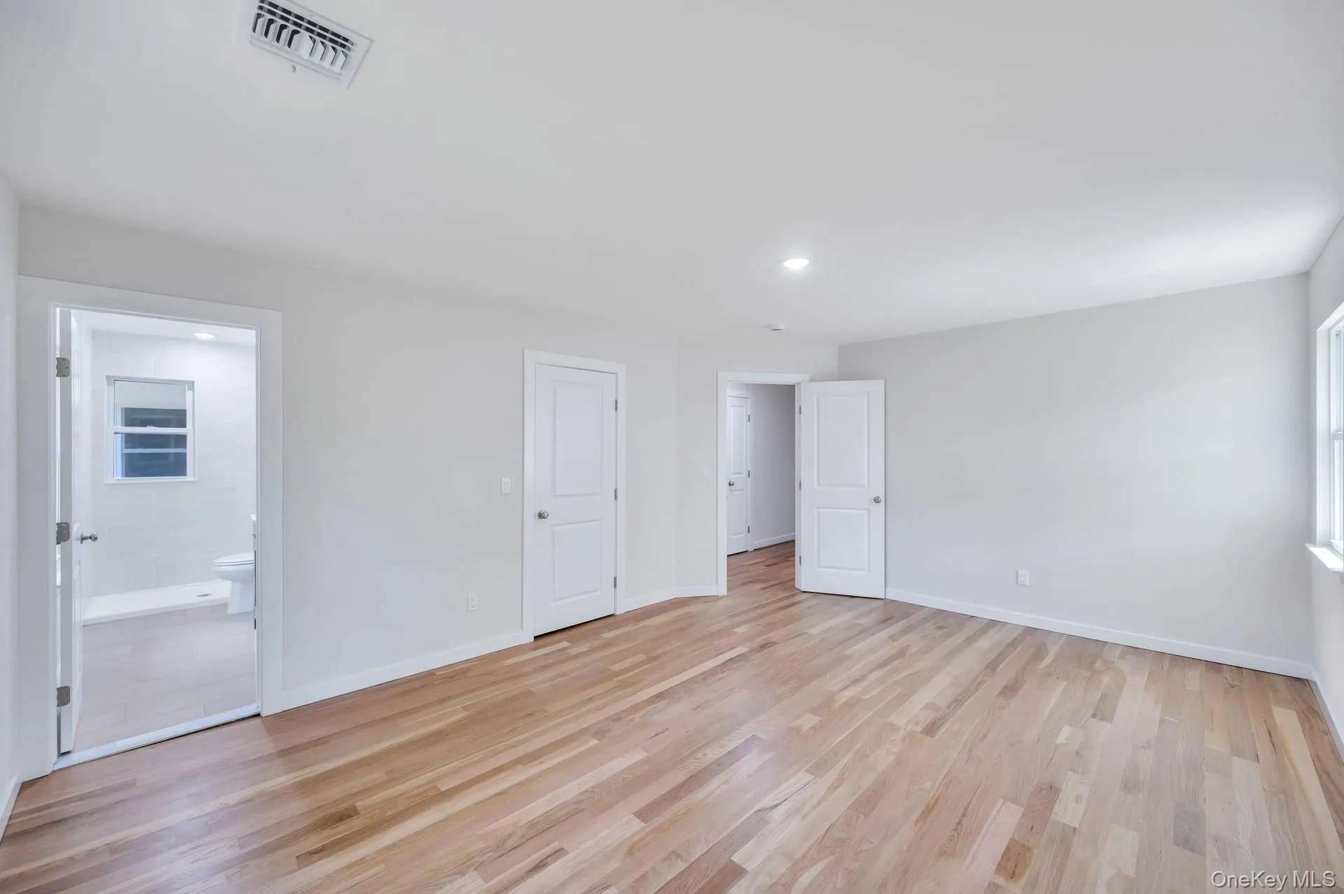 413 Bicycle Path, Brookhaven, NY, 4 Bedrooms Bedrooms, 8 Rooms Rooms,2 BathroomsBathrooms,Residential,For Rent,Bicycle,0,1003369 413 Bicycle Path, Brookhaven, NY, 4 Bedrooms Bedrooms, 8 Rooms Rooms,2 BathroomsBathrooms,Residential,For Rent,Bicycle,0,1003369