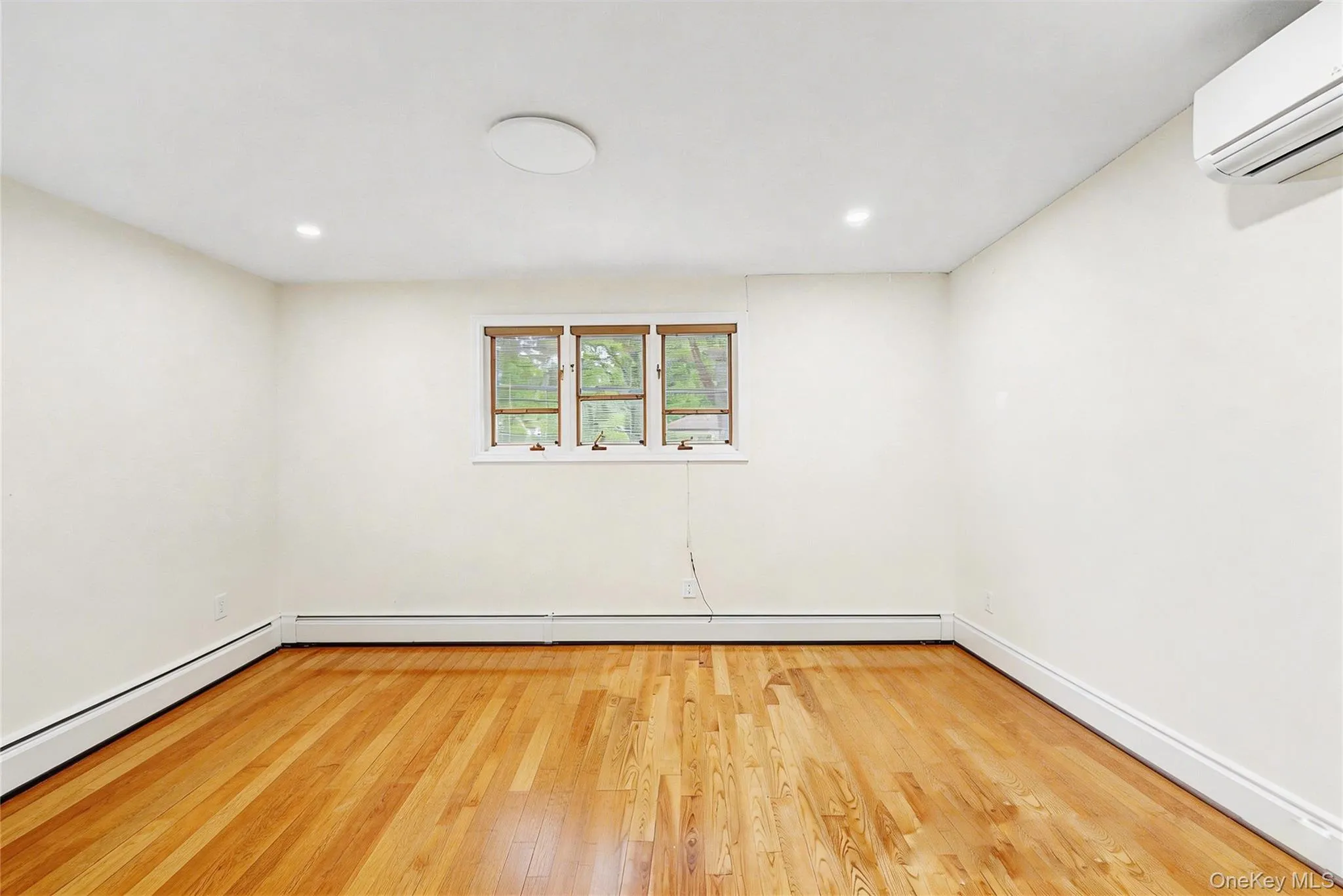 5 Bellingham Lane, North Hempstead, NY, 6 Bedrooms Bedrooms, 12 Rooms Rooms,4 BathroomsBathrooms,Residential,For Rent,Bellingham,0,1003370 5 Bellingham Lane, North Hempstead, NY, 6 Bedrooms Bedrooms, 12 Rooms Rooms,4 BathroomsBathrooms,Residential,For Rent,Bellingham,0,1003370
