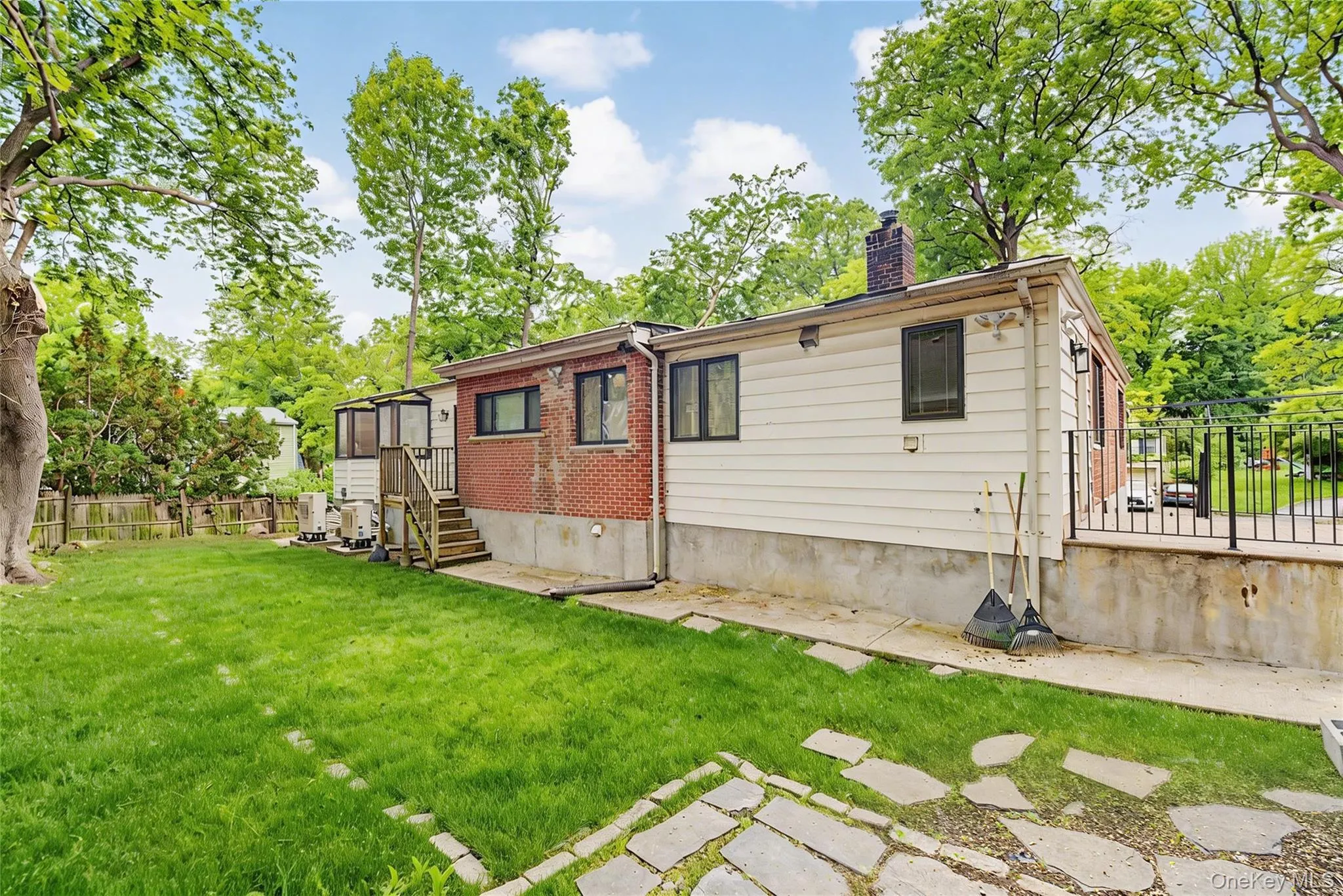 5 Bellingham Lane, North Hempstead, NY, 6 Bedrooms Bedrooms, 12 Rooms Rooms,4 BathroomsBathrooms,Residential,For Rent,Bellingham,0,1003370 5 Bellingham Lane, North Hempstead, NY, 6 Bedrooms Bedrooms, 12 Rooms Rooms,4 BathroomsBathrooms,Residential,For Rent,Bellingham,0,1003370