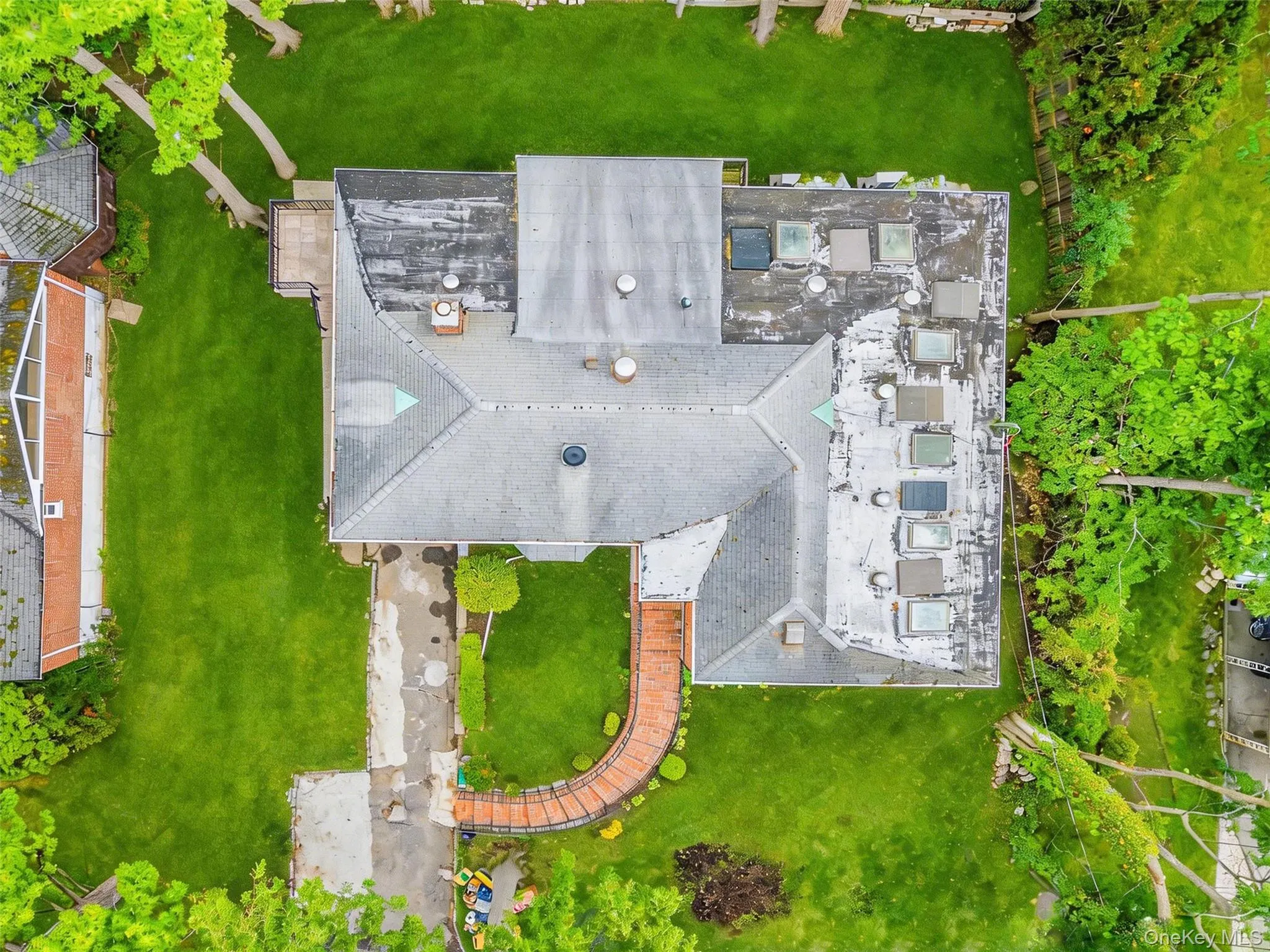5 Bellingham Lane, North Hempstead, NY, 6 Bedrooms Bedrooms, 12 Rooms Rooms,4 BathroomsBathrooms,Residential,For Rent,Bellingham,0,1003370 5 Bellingham Lane, North Hempstead, NY, 6 Bedrooms Bedrooms, 12 Rooms Rooms,4 BathroomsBathrooms,Residential,For Rent,Bellingham,0,1003370
