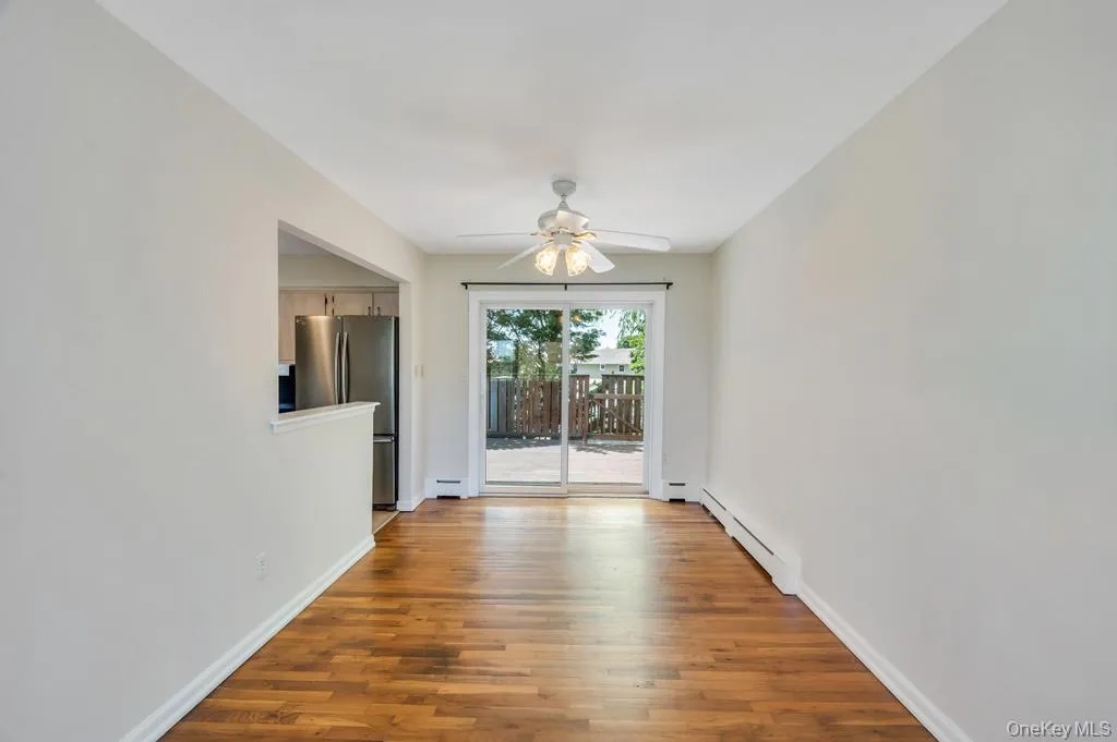 5 Linden Avenue, Oyster Bay, NY, 3 Bedrooms Bedrooms, 6 Rooms Rooms,1 BathroomBathrooms,Residential Lease,For Rent,Linden,0,1003383 5 Linden Avenue, Oyster Bay, NY, 3 Bedrooms Bedrooms, 6 Rooms Rooms,1 BathroomBathrooms,Residential Lease,For Rent,Linden,0,1003383