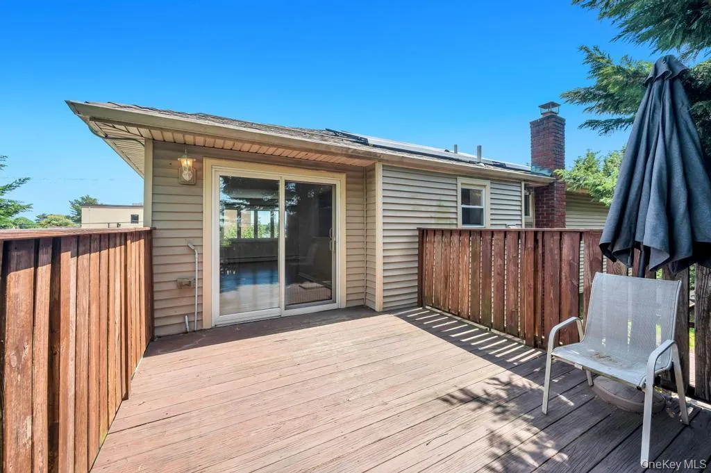5 Linden Avenue, Oyster Bay, NY, 3 Bedrooms Bedrooms, 6 Rooms Rooms,1 BathroomBathrooms,Residential Lease,For Rent,Linden,0,1003383 5 Linden Avenue, Oyster Bay, NY, 3 Bedrooms Bedrooms, 6 Rooms Rooms,1 BathroomBathrooms,Residential Lease,For Rent,Linden,0,1003383