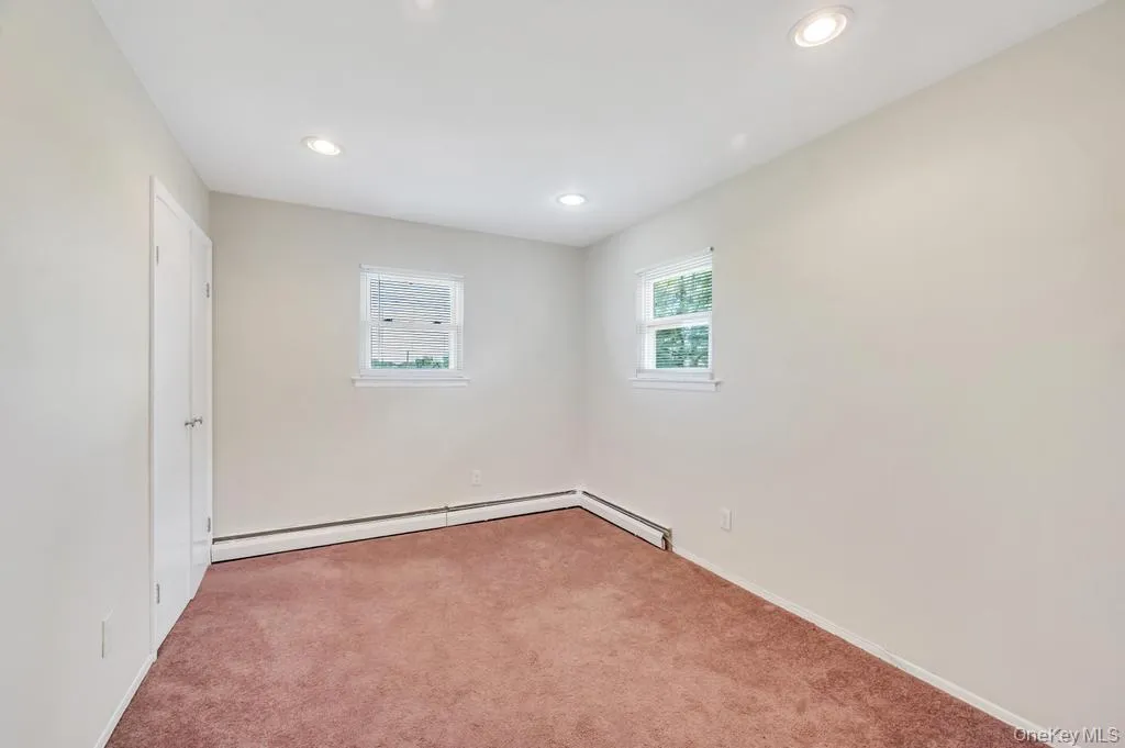 5 Linden Avenue, Oyster Bay, NY, 3 Bedrooms Bedrooms, 6 Rooms Rooms,1 BathroomBathrooms,Residential Lease,For Rent,Linden,0,1003383 5 Linden Avenue, Oyster Bay, NY, 3 Bedrooms Bedrooms, 6 Rooms Rooms,1 BathroomBathrooms,Residential Lease,For Rent,Linden,0,1003383