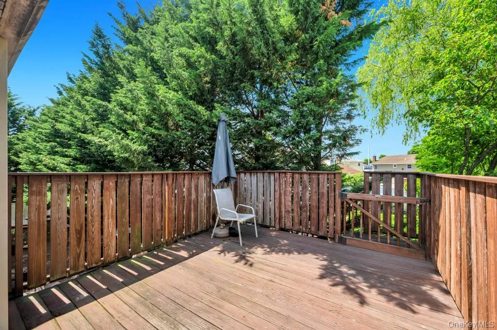 5 Linden Avenue, Oyster Bay, NY, 3 Bedrooms Bedrooms, 6 Rooms Rooms,1 BathroomBathrooms,Residential Lease,For Rent,Linden,0,1003383 5 Linden Avenue, Oyster Bay, NY, 3 Bedrooms Bedrooms, 6 Rooms Rooms,1 BathroomBathrooms,Residential Lease,For Rent,Linden,0,1003383