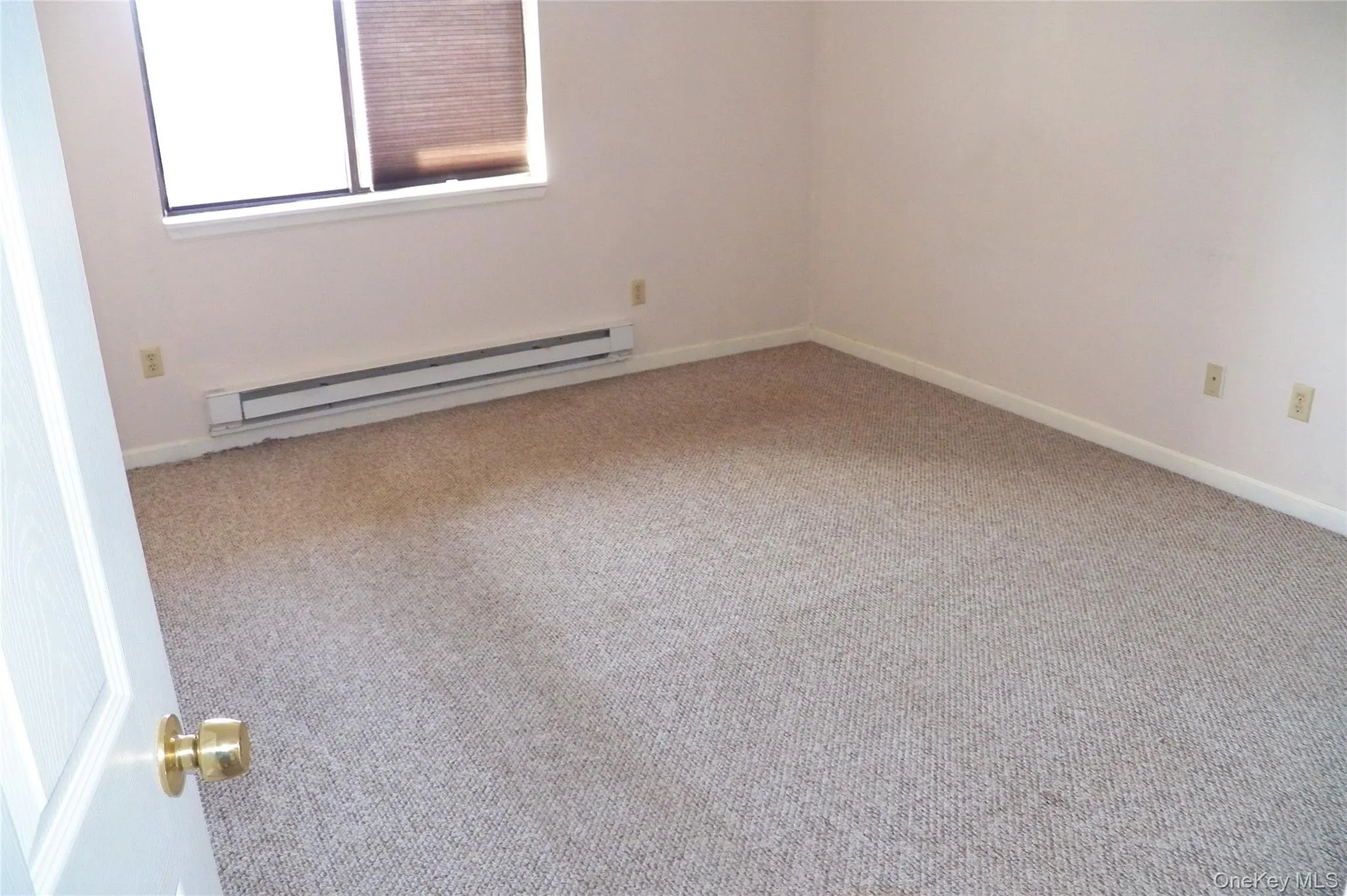 54 Davos Point, Fallsburg, NY, 1 Bedroom Bedrooms, 3 Rooms Rooms,1 BathroomBathrooms,Residential Lease,For Rent,Davos,0,1003387 54 Davos Point, Fallsburg, NY, 1 Bedroom Bedrooms, 3 Rooms Rooms,1 BathroomBathrooms,Residential Lease,For Rent,Davos,0,1003387