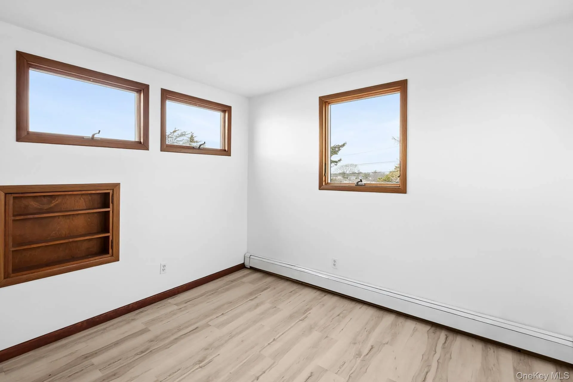 154 Shore Drive, East Hampton, NY, 3 Bedrooms Bedrooms, 6 Rooms Rooms,2 BathroomsBathrooms,Residential,For Rent,Shore,0,1003403 154 Shore Drive, East Hampton, NY, 3 Bedrooms Bedrooms, 6 Rooms Rooms,2 BathroomsBathrooms,Residential,For Rent,Shore,0,1003403