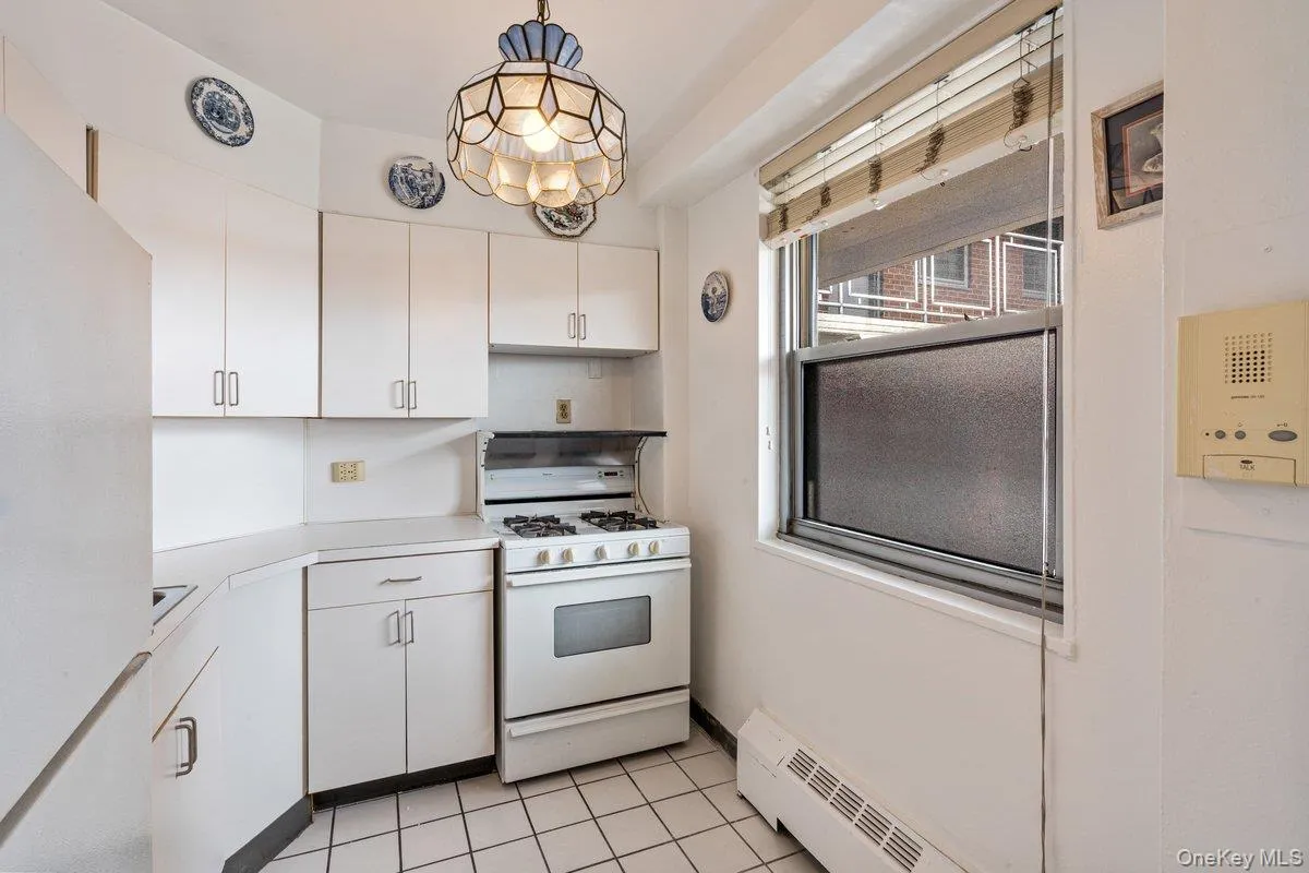 61-15 97 Street, New York, NY, 1 Bedroom Bedrooms, 5 Rooms Rooms,1 BathroomBathrooms,Residential,For Rent,97,0,1003405 61-15 97 Street, New York, NY, 1 Bedroom Bedrooms, 5 Rooms Rooms,1 BathroomBathrooms,Residential,For Rent,97,0,1003405