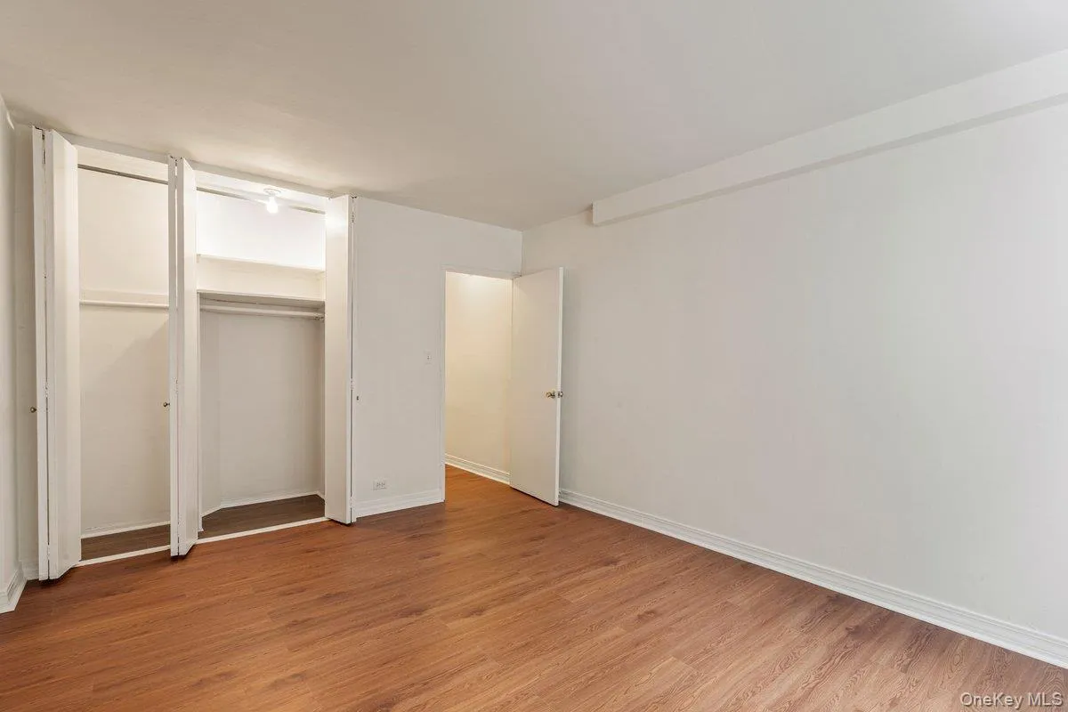 61-15 97 Street, New York, NY, 1 Bedroom Bedrooms, 5 Rooms Rooms,1 BathroomBathrooms,Residential,For Rent,97,0,1003405 61-15 97 Street, New York, NY, 1 Bedroom Bedrooms, 5 Rooms Rooms,1 BathroomBathrooms,Residential,For Rent,97,0,1003405