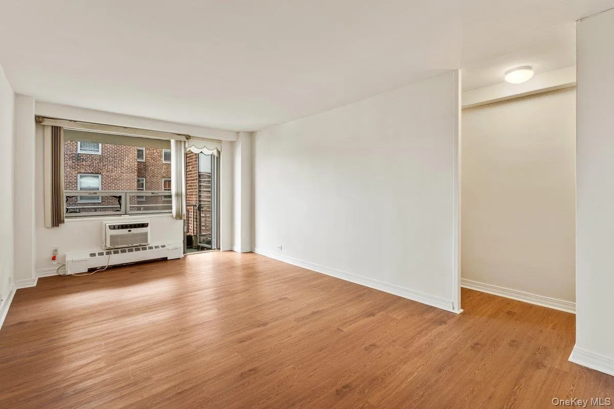 61-15 97 Street, New York, NY, 1 Bedroom Bedrooms, 5 Rooms Rooms,1 BathroomBathrooms,Residential,For Rent,97,0,1003405 61-15 97 Street, New York, NY, 1 Bedroom Bedrooms, 5 Rooms Rooms,1 BathroomBathrooms,Residential,For Rent,97,0,1003405
