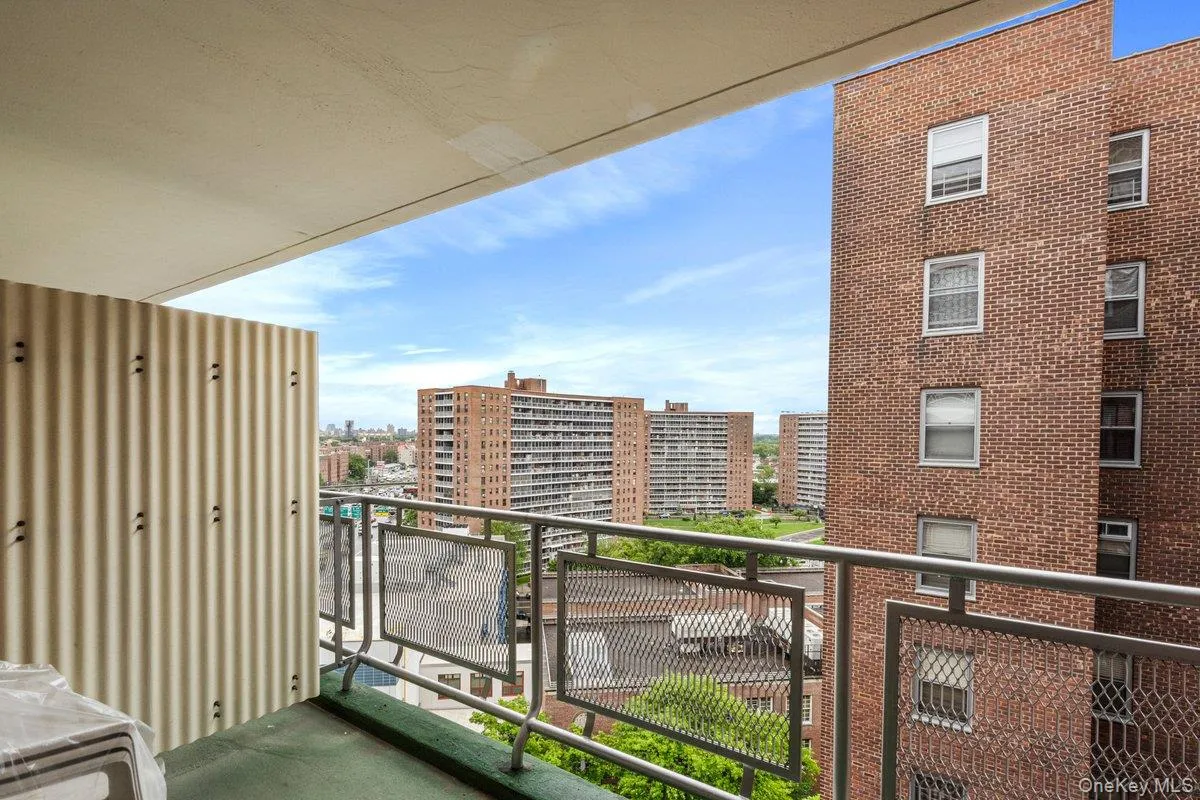 61-15 97 Street, New York, NY, 1 Bedroom Bedrooms, 5 Rooms Rooms,1 BathroomBathrooms,Residential,For Rent,97,0,1003405 61-15 97 Street, New York, NY, 1 Bedroom Bedrooms, 5 Rooms Rooms,1 BathroomBathrooms,Residential,For Rent,97,0,1003405
