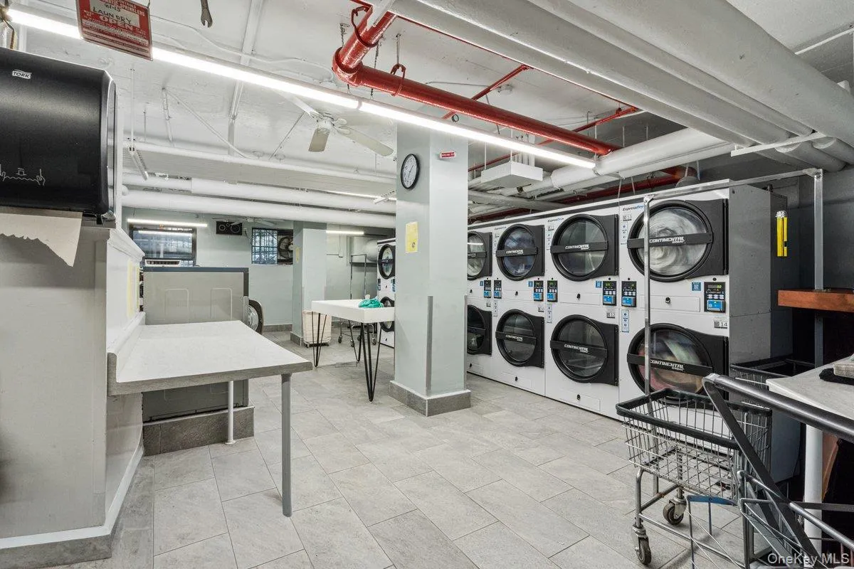 61-15 97 Street, New York, NY, 1 Bedroom Bedrooms, 5 Rooms Rooms,1 BathroomBathrooms,Residential,For Rent,97,0,1003405 61-15 97 Street, New York, NY, 1 Bedroom Bedrooms, 5 Rooms Rooms,1 BathroomBathrooms,Residential,For Rent,97,0,1003405