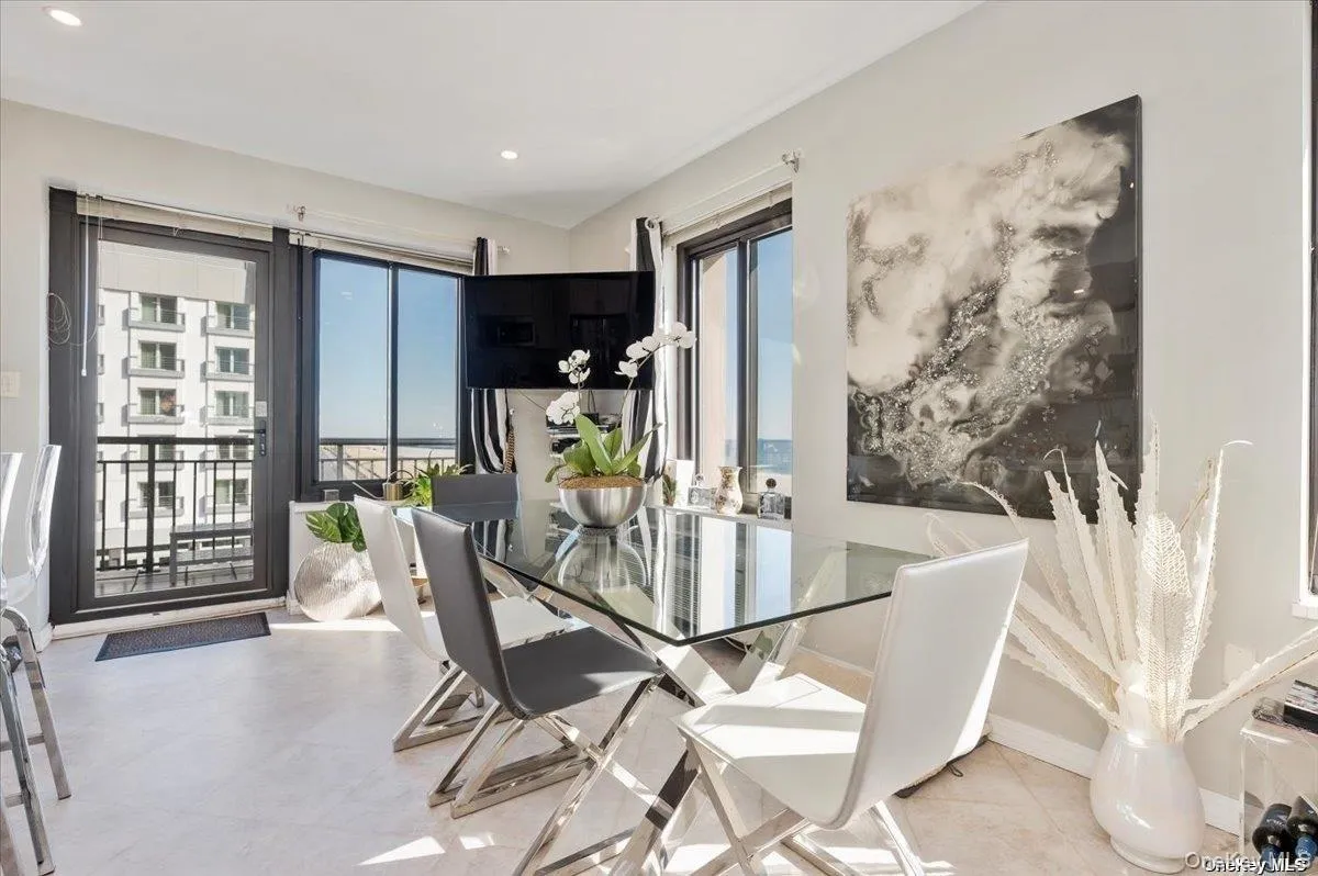 100 Broadway, Long Beach, NY, 2 Bedrooms Bedrooms, 4 Rooms Rooms,2 BathroomsBathrooms,Residential Lease,For Rent,Broadway,0,1003406 100 Broadway, Long Beach, NY, 2 Bedrooms Bedrooms, 4 Rooms Rooms,2 BathroomsBathrooms,Residential Lease,For Rent,Broadway,0,1003406