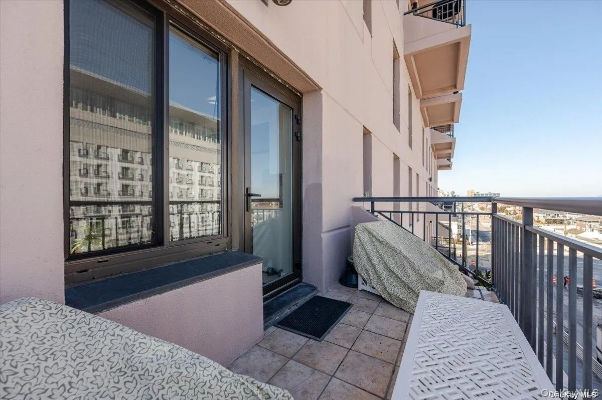 100 Broadway, Long Beach, NY, 2 Bedrooms Bedrooms, 4 Rooms Rooms,2 BathroomsBathrooms,Residential Lease,For Rent,Broadway,0,1003406 100 Broadway, Long Beach, NY, 2 Bedrooms Bedrooms, 4 Rooms Rooms,2 BathroomsBathrooms,Residential Lease,For Rent,Broadway,0,1003406