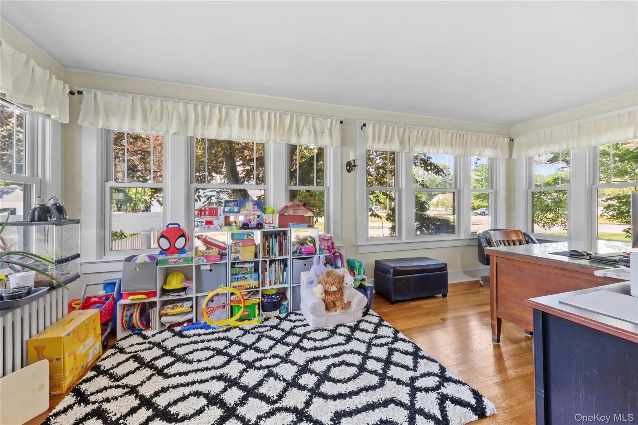 119 Hubbard Avenue, Riverhead, NY, 4 Bedrooms Bedrooms, 12 Rooms Rooms,3 BathroomsBathrooms,Residential,For Rent,Hubbard,0,1003409 119 Hubbard Avenue, Riverhead, NY, 4 Bedrooms Bedrooms, 12 Rooms Rooms,3 BathroomsBathrooms,Residential,For Rent,Hubbard,0,1003409