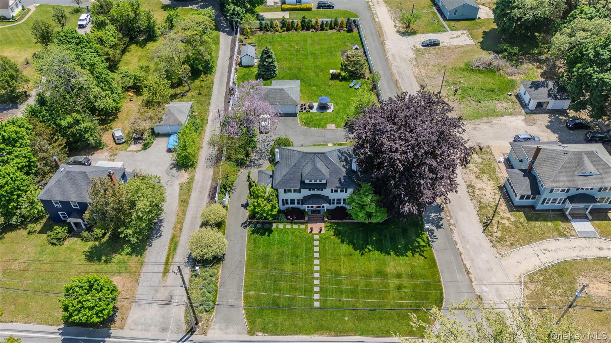 119 Hubbard Avenue, Riverhead, NY, 4 Bedrooms Bedrooms, 12 Rooms Rooms,3 BathroomsBathrooms,Residential,For Rent,Hubbard,0,1003409 119 Hubbard Avenue, Riverhead, NY, 4 Bedrooms Bedrooms, 12 Rooms Rooms,3 BathroomsBathrooms,Residential,For Rent,Hubbard,0,1003409