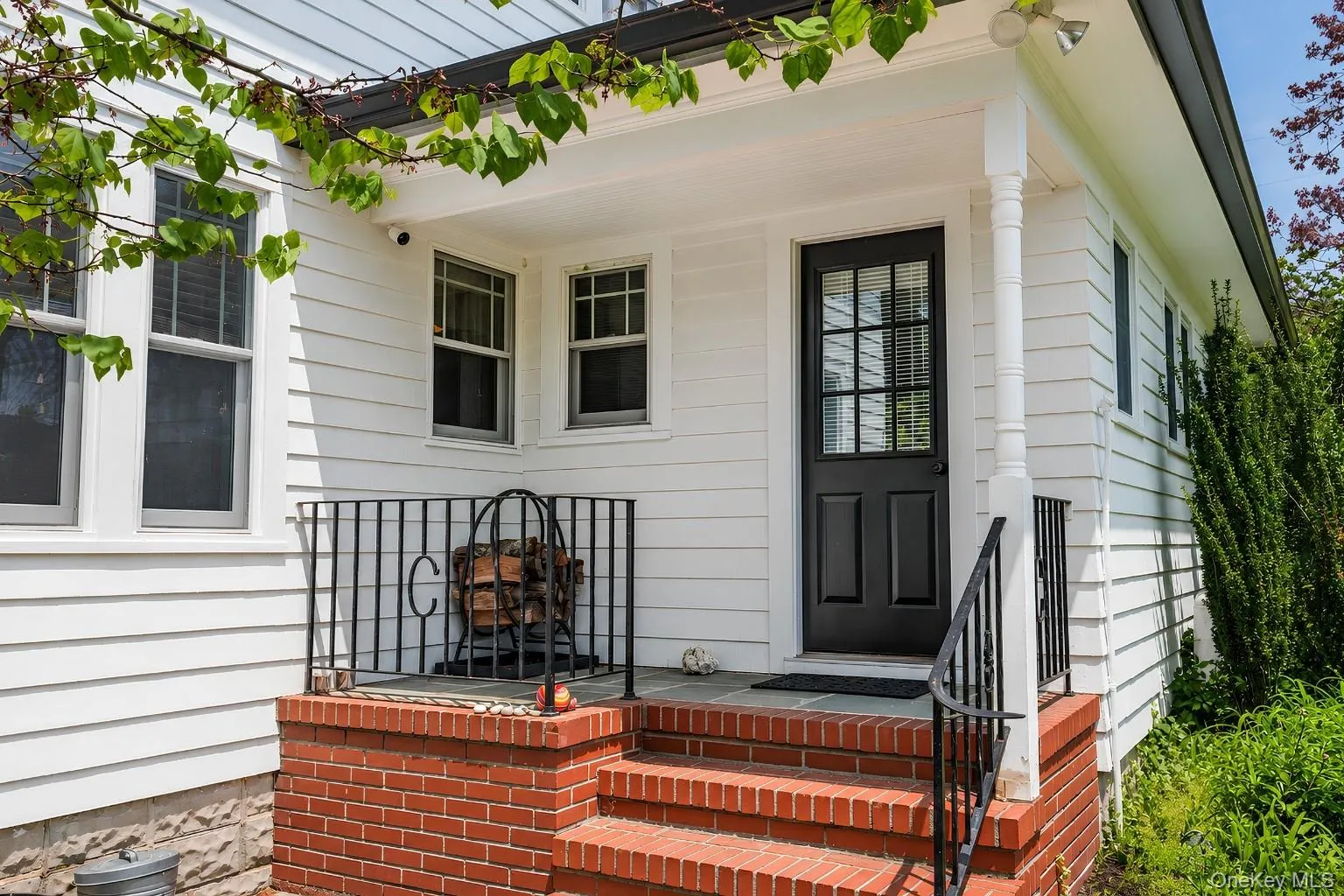 119 Hubbard Avenue, Riverhead, NY, 4 Bedrooms Bedrooms, 12 Rooms Rooms,3 BathroomsBathrooms,Residential,For Rent,Hubbard,0,1003409 119 Hubbard Avenue, Riverhead, NY, 4 Bedrooms Bedrooms, 12 Rooms Rooms,3 BathroomsBathrooms,Residential,For Rent,Hubbard,0,1003409