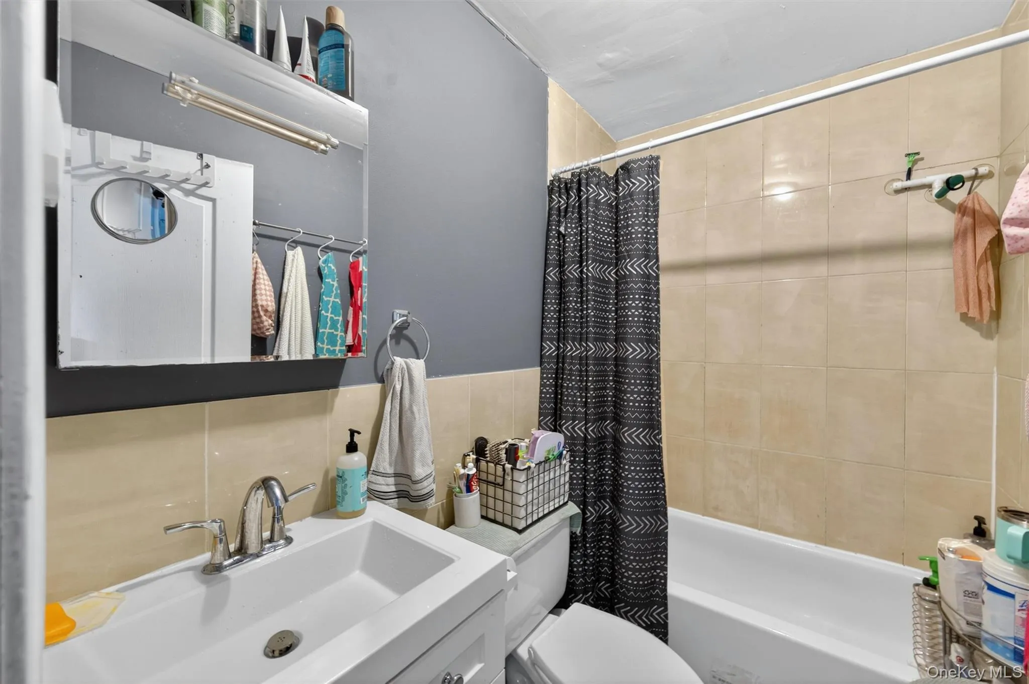 3241 Parkside Place, New York, NY, 2 Bedrooms Bedrooms, 4 Rooms Rooms,1 BathroomBathrooms,Residential,For Rent,Parkside,0,1003414 3241 Parkside Place, New York, NY, 2 Bedrooms Bedrooms, 4 Rooms Rooms,1 BathroomBathrooms,Residential,For Rent,Parkside,0,1003414