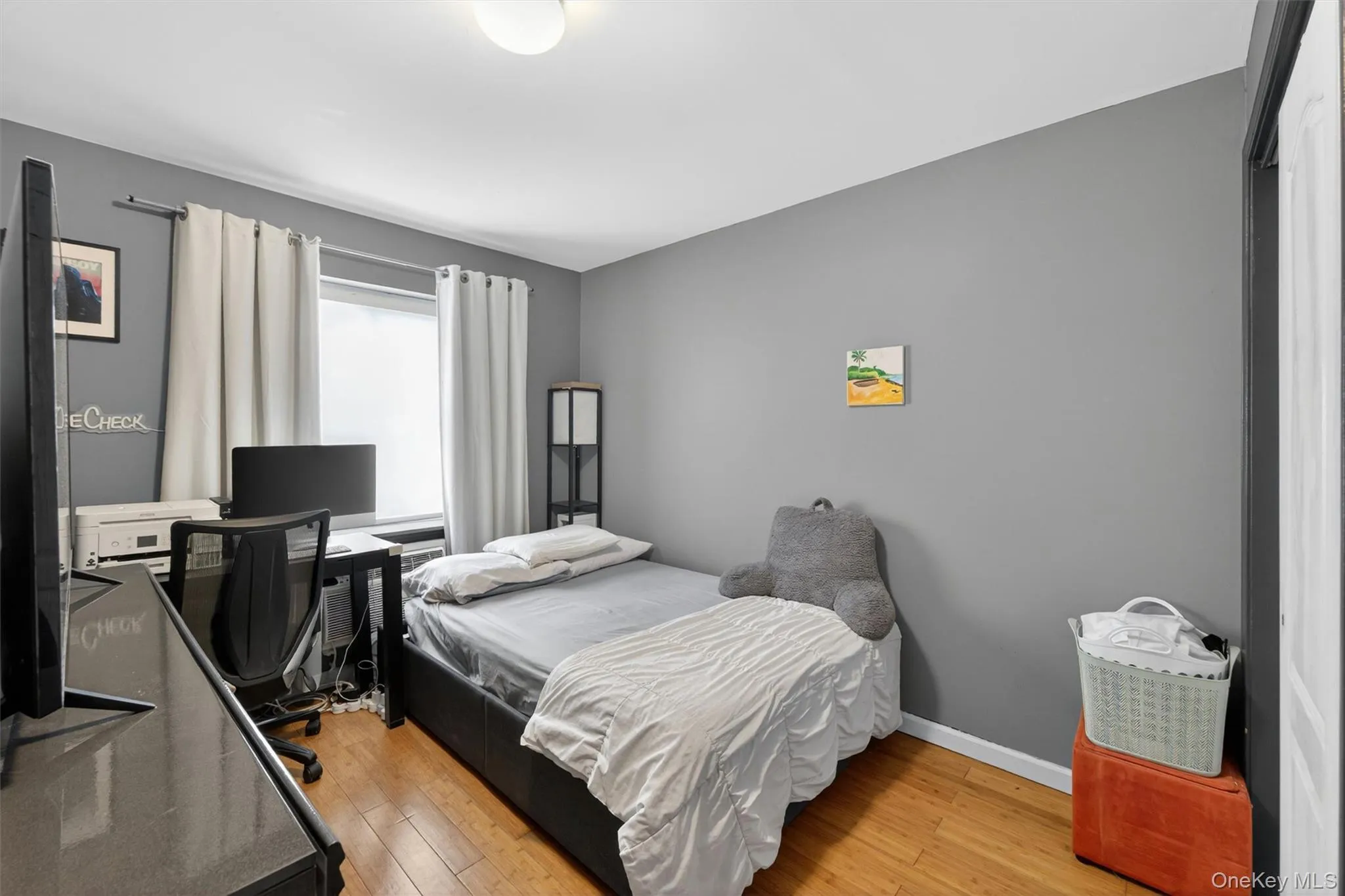 3241 Parkside Place, New York, NY, 2 Bedrooms Bedrooms, 4 Rooms Rooms,1 BathroomBathrooms,Residential,For Rent,Parkside,0,1003414 3241 Parkside Place, New York, NY, 2 Bedrooms Bedrooms, 4 Rooms Rooms,1 BathroomBathrooms,Residential,For Rent,Parkside,0,1003414