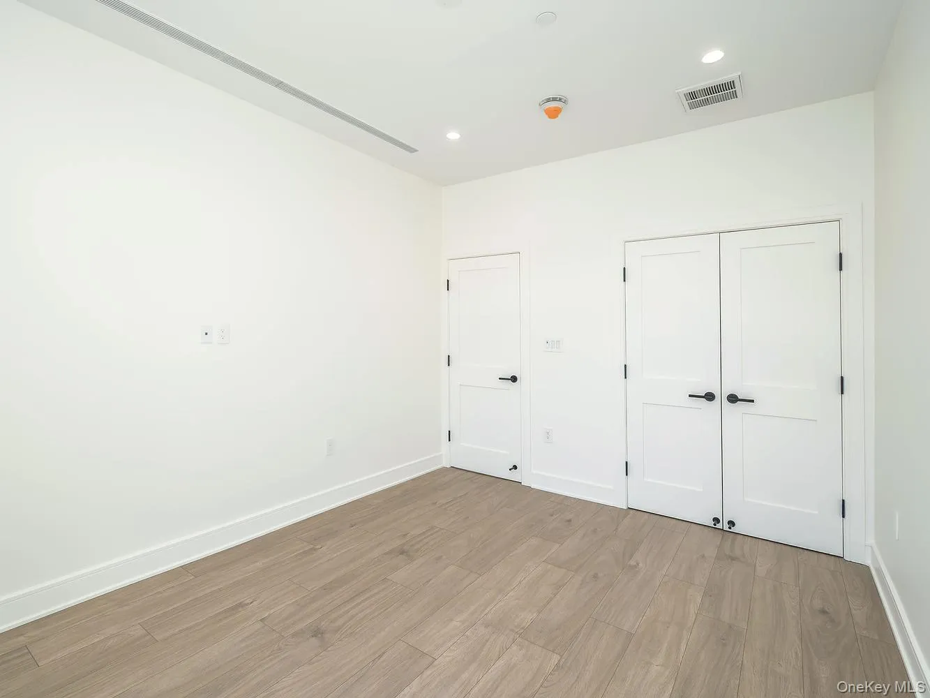 24 Lumber Road, North Hempstead, NY, 2 Bedrooms Bedrooms, 6 Rooms Rooms,2 BathroomsBathrooms,Residential Lease,For Rent,Lumber,0,1003418 24 Lumber Road, North Hempstead, NY, 2 Bedrooms Bedrooms, 6 Rooms Rooms,2 BathroomsBathrooms,Residential Lease,For Rent,Lumber,0,1003418