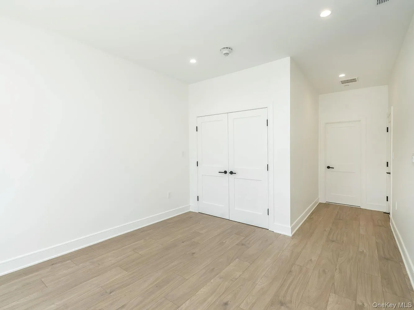 24 Lumber Road, North Hempstead, NY, 2 Bedrooms Bedrooms, 6 Rooms Rooms,2 BathroomsBathrooms,Residential Lease,For Rent,Lumber,0,1003418 24 Lumber Road, North Hempstead, NY, 2 Bedrooms Bedrooms, 6 Rooms Rooms,2 BathroomsBathrooms,Residential Lease,For Rent,Lumber,0,1003418