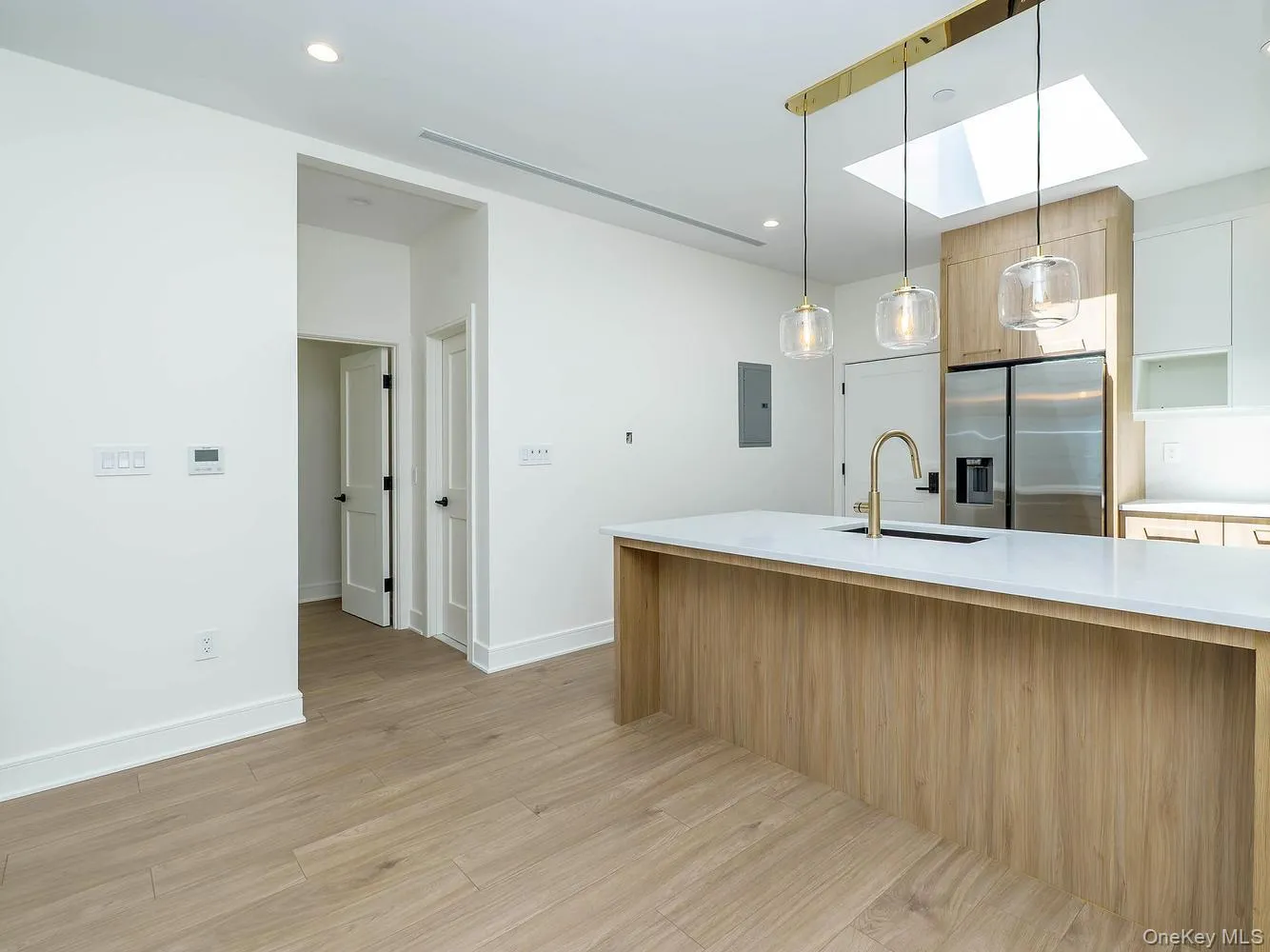 24 Lumber Road, North Hempstead, NY, 2 Bedrooms Bedrooms, 6 Rooms Rooms,2 BathroomsBathrooms,Residential Lease,For Rent,Lumber,0,1003418 24 Lumber Road, North Hempstead, NY, 2 Bedrooms Bedrooms, 6 Rooms Rooms,2 BathroomsBathrooms,Residential Lease,For Rent,Lumber,0,1003418
