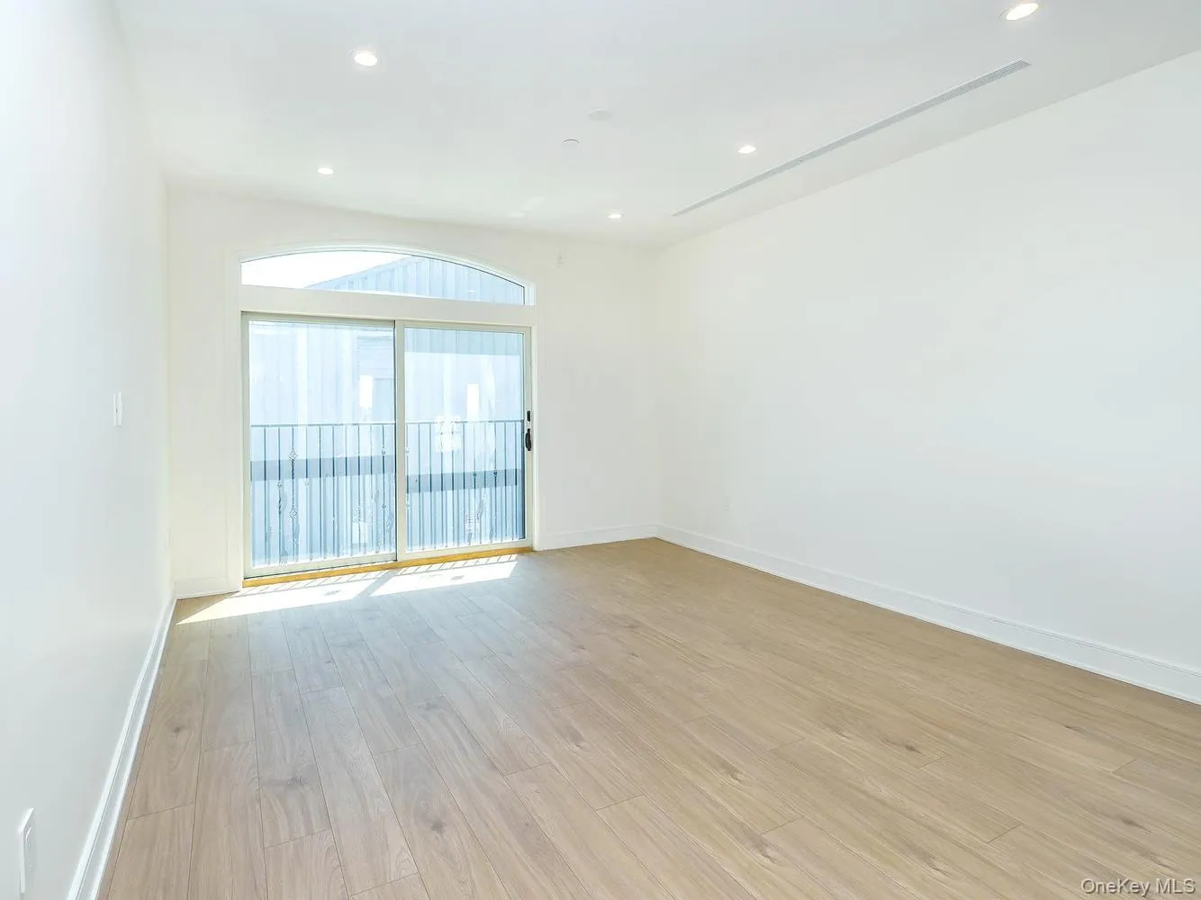 24 Lumber Road, North Hempstead, NY, 2 Bedrooms Bedrooms, 6 Rooms Rooms,2 BathroomsBathrooms,Residential Lease,For Rent,Lumber,0,1003418 24 Lumber Road, North Hempstead, NY, 2 Bedrooms Bedrooms, 6 Rooms Rooms,2 BathroomsBathrooms,Residential Lease,For Rent,Lumber,0,1003418