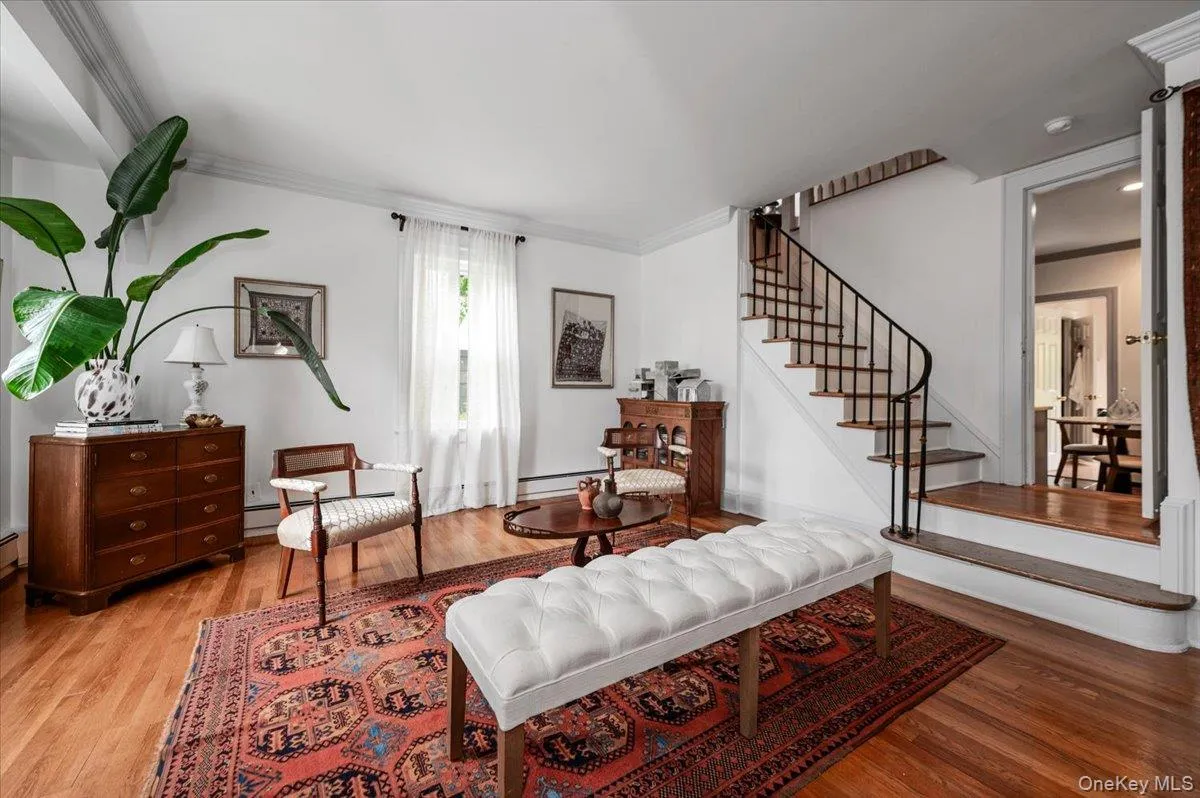 11 De Mott Avenue, Hempstead, NY, 3 Bedrooms Bedrooms, 8 Rooms Rooms,2 BathroomsBathrooms,Residential,For Rent,De Mott,0,1003423 11 De Mott Avenue, Hempstead, NY, 3 Bedrooms Bedrooms, 8 Rooms Rooms,2 BathroomsBathrooms,Residential,For Rent,De Mott,0,1003423
