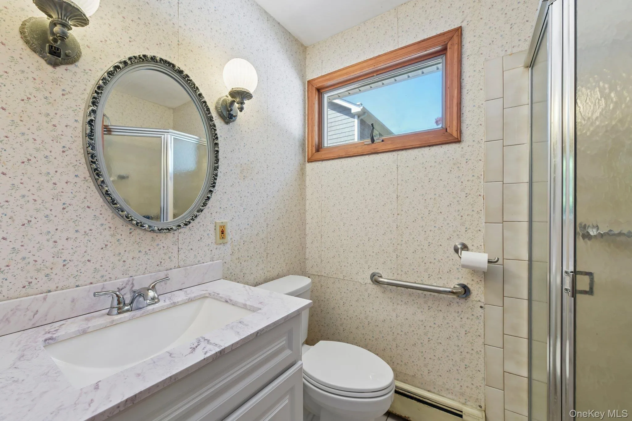 Main Level Full Bathroom Main Level Full Bathroom