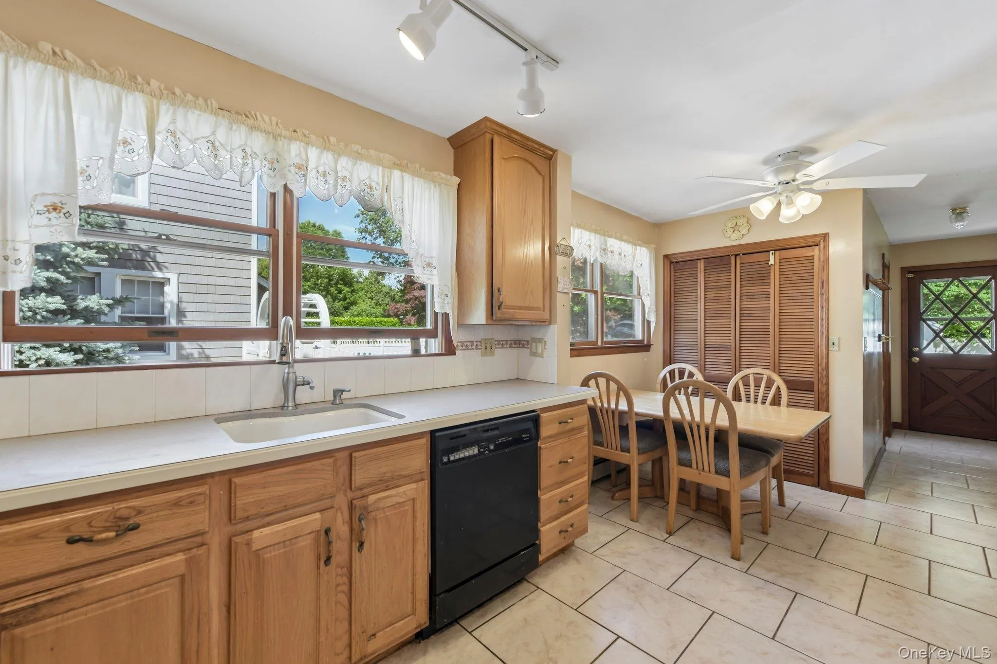 207 Forest Avenue, Hempstead, NY, 3 Bedrooms Bedrooms, 7 Rooms Rooms,2 BathroomsBathrooms,Residential,For Rent,Forest,0,1003430 207 Forest Avenue, Hempstead, NY, 3 Bedrooms Bedrooms, 7 Rooms Rooms,2 BathroomsBathrooms,Residential,For Rent,Forest,0,1003430