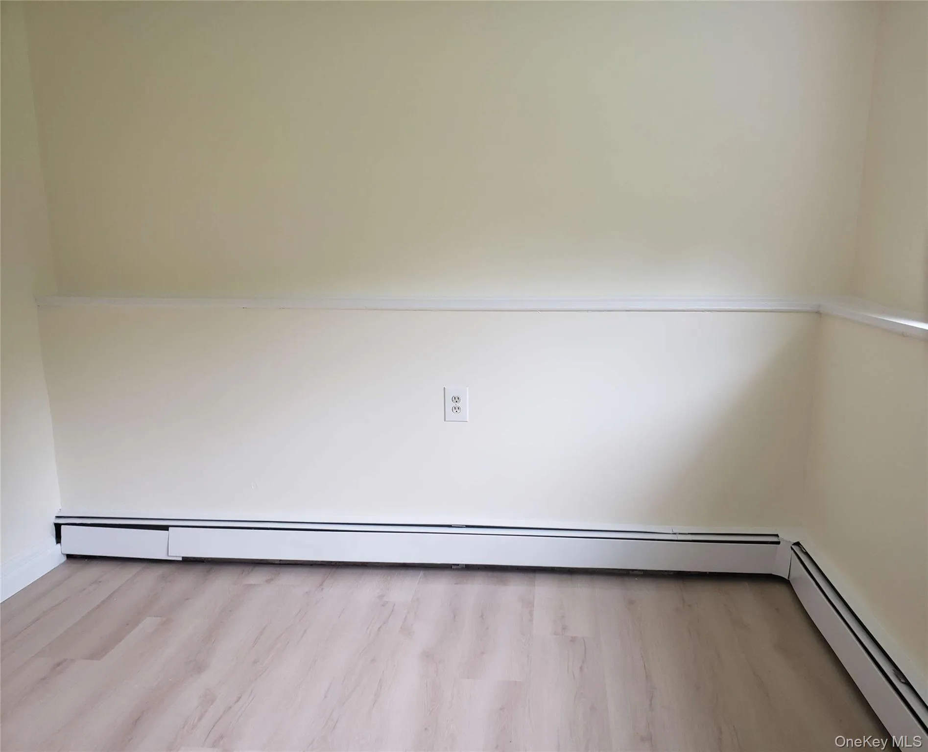 1446 Salt Point Turnpike, Pleasant Valley, NY, 2 Bedrooms Bedrooms, 5 Rooms Rooms,1 BathroomBathrooms,Residential Lease,For Rent,Salt Point,0,1003431 1446 Salt Point Turnpike, Pleasant Valley, NY, 2 Bedrooms Bedrooms, 5 Rooms Rooms,1 BathroomBathrooms,Residential Lease,For Rent,Salt Point,0,1003431