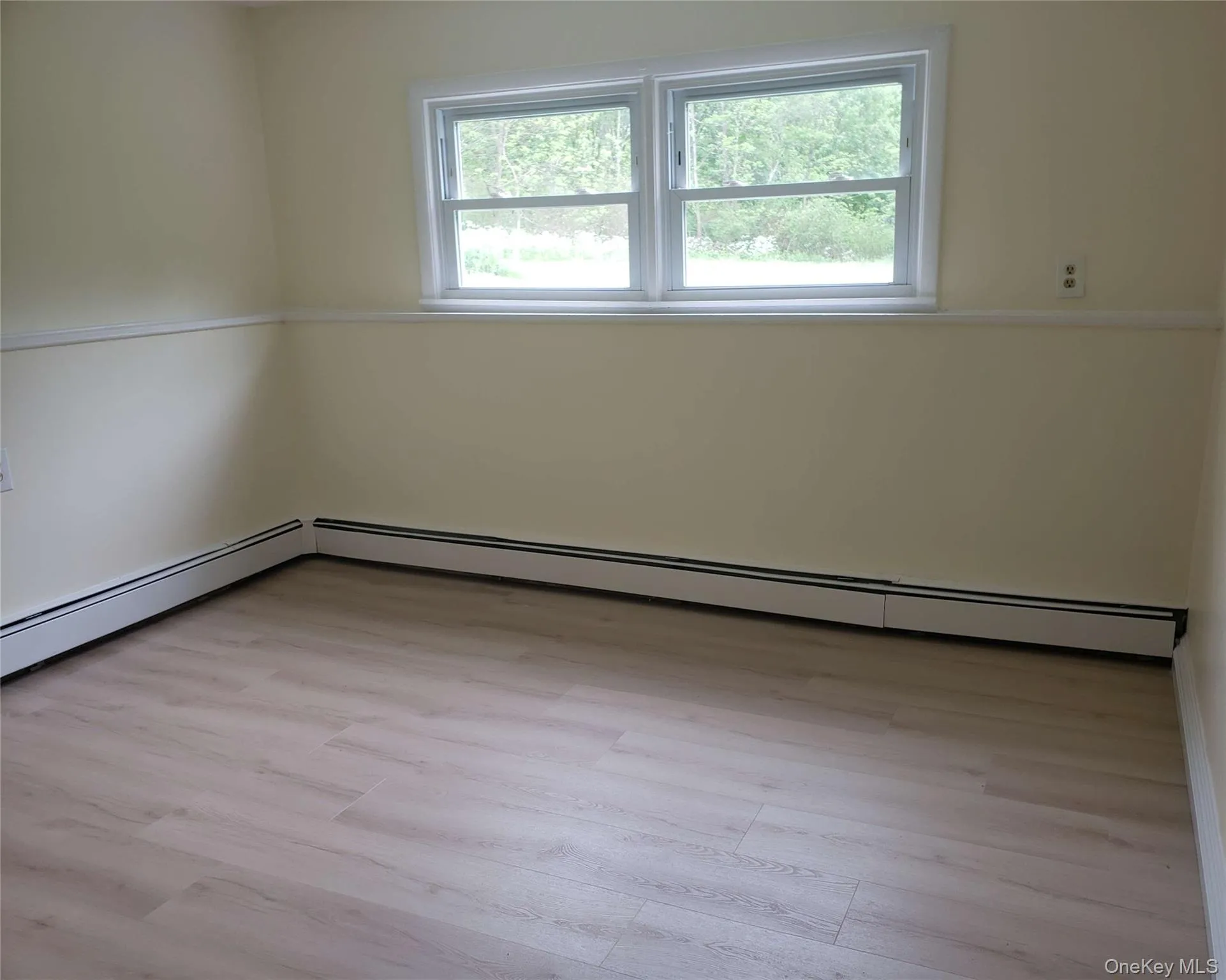 1446 Salt Point Turnpike, Pleasant Valley, NY, 2 Bedrooms Bedrooms, 5 Rooms Rooms,1 BathroomBathrooms,Residential Lease,For Rent,Salt Point,0,1003431 1446 Salt Point Turnpike, Pleasant Valley, NY, 2 Bedrooms Bedrooms, 5 Rooms Rooms,1 BathroomBathrooms,Residential Lease,For Rent,Salt Point,0,1003431