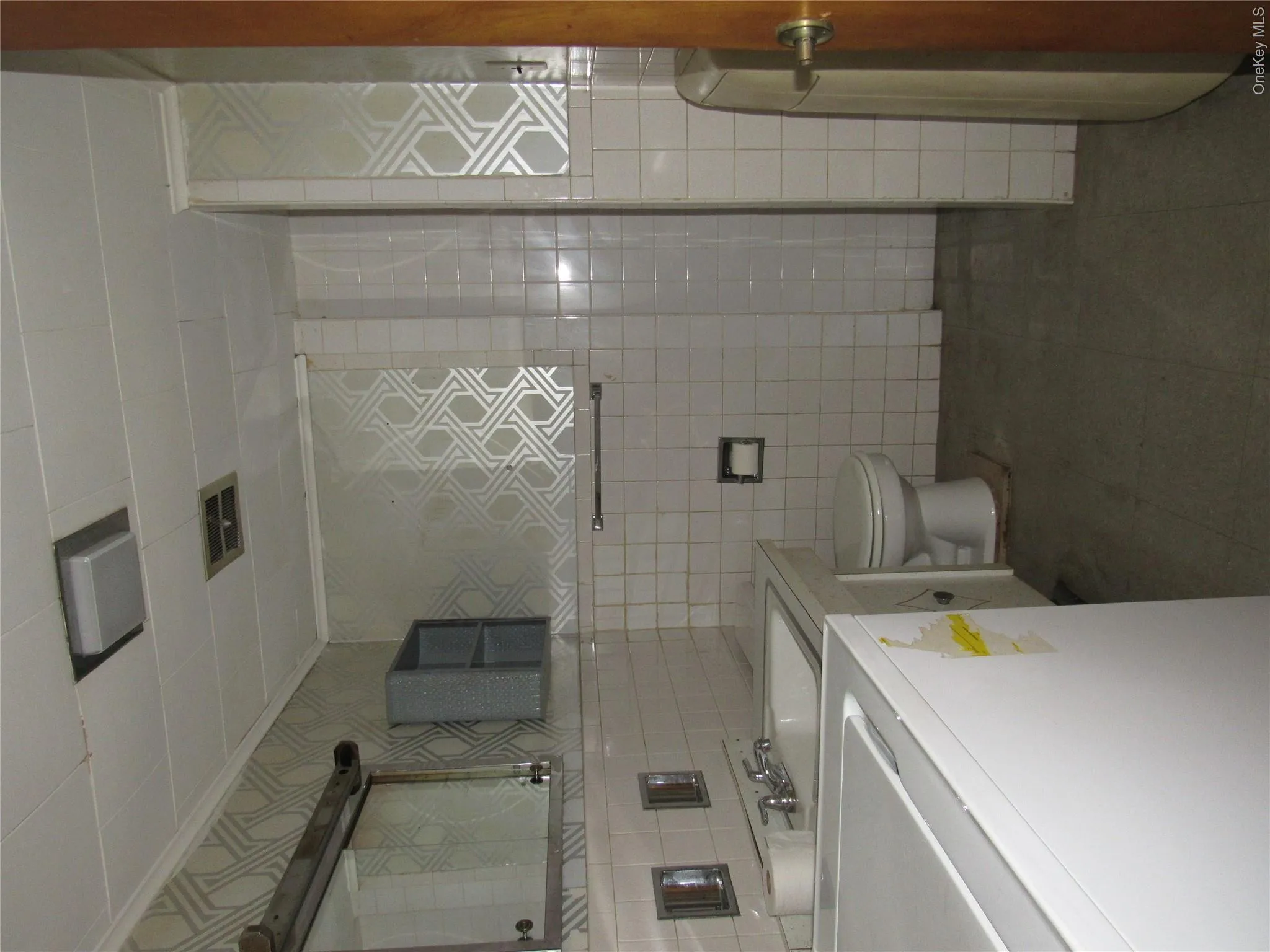 13326 86th Street, New York, NY, 2 Bedrooms Bedrooms, 5 Rooms Rooms,2 BathroomsBathrooms,Residential,For Rent,86th,0,1003433 13326 86th Street, New York, NY, 2 Bedrooms Bedrooms, 5 Rooms Rooms,2 BathroomsBathrooms,Residential,For Rent,86th,0,1003433