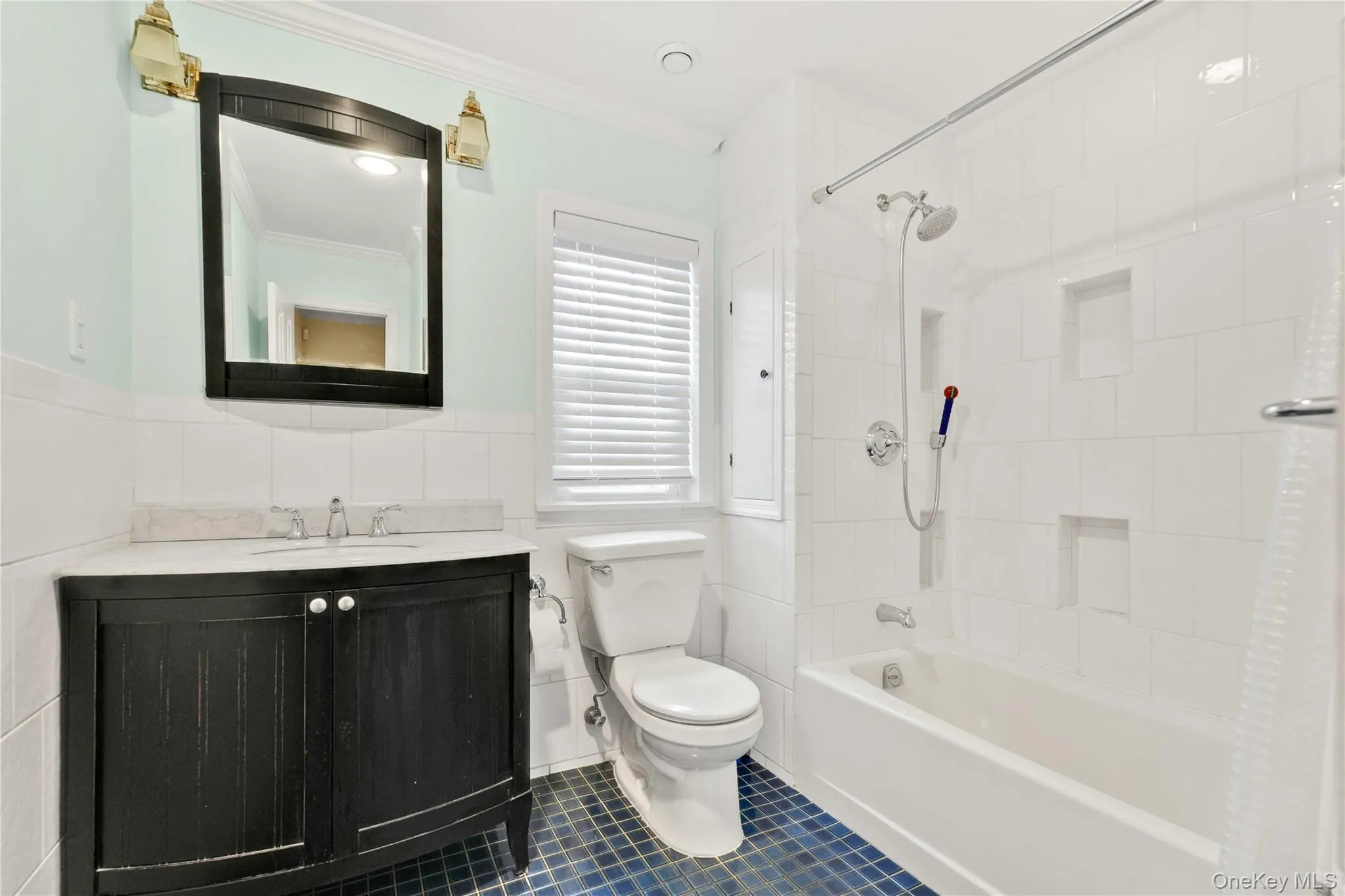 21405 53rd Avenue, New York, NY, 4 Bedrooms Bedrooms, 10 Rooms Rooms,4 BathroomsBathrooms,Residential,For Rent,53rd,0,1003436 21405 53rd Avenue, New York, NY, 4 Bedrooms Bedrooms, 10 Rooms Rooms,4 BathroomsBathrooms,Residential,For Rent,53rd,0,1003436