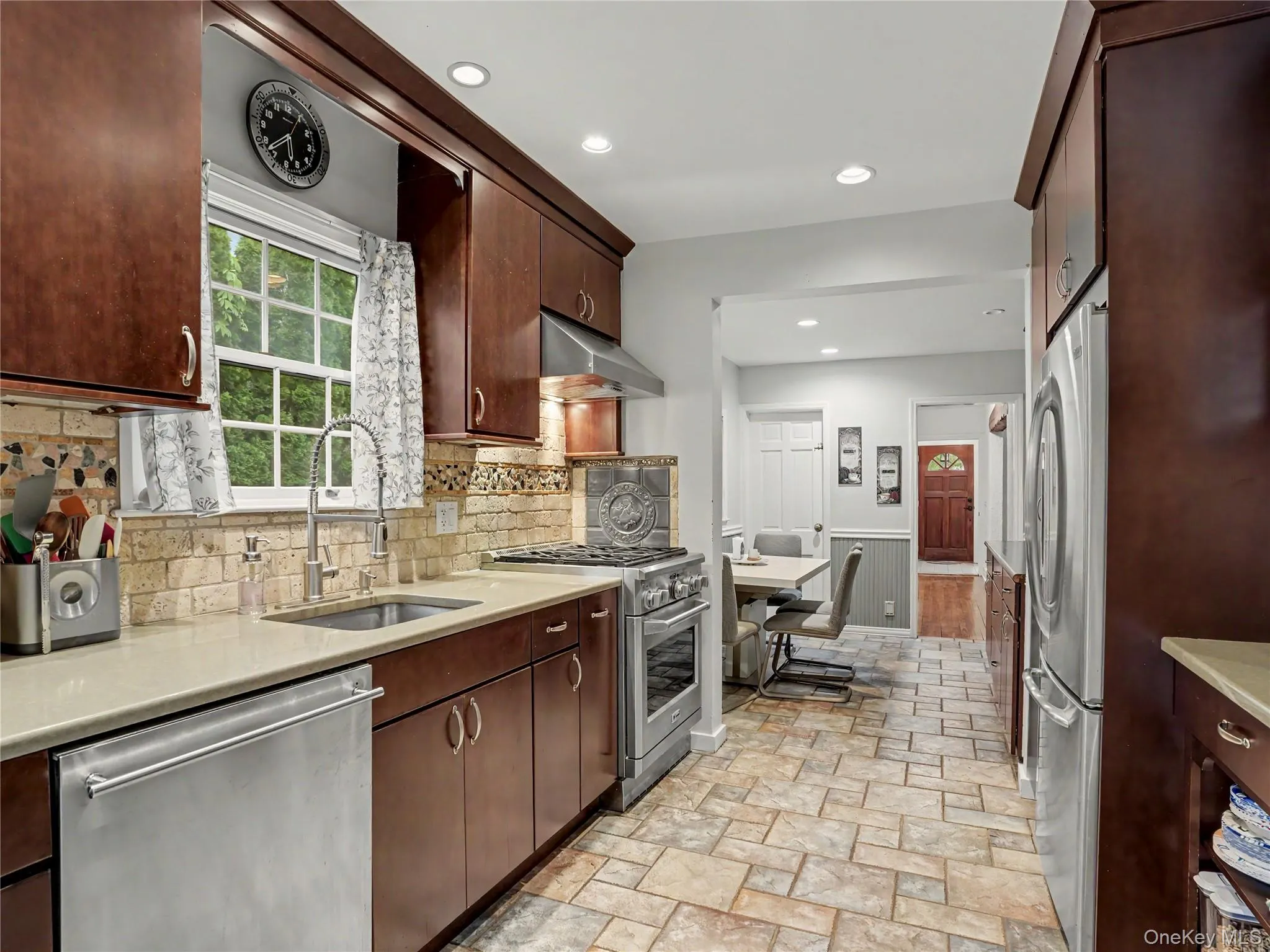 7 Huntwood Place, Mount Vernon, NY, 3 Bedrooms Bedrooms, 14 Rooms Rooms,3 BathroomsBathrooms,Residential,For Rent,Huntwood,0,KEY1003437 7 Huntwood Place, Mount Vernon, NY, 3 Bedrooms Bedrooms, 14 Rooms Rooms,3 BathroomsBathrooms,Residential,For Rent,Huntwood,0,KEY1003437