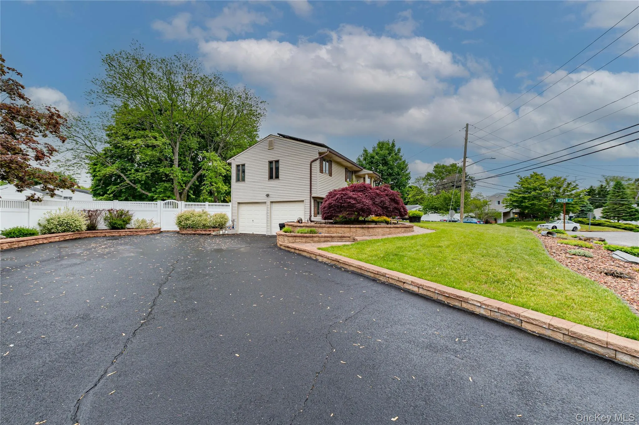 1603 Lad Avenue, Brookhaven, NY, 3 Bedrooms Bedrooms, 7 Rooms Rooms,2 BathroomsBathrooms,Residential,For Rent,Lad,0,1003438 1603 Lad Avenue, Brookhaven, NY, 3 Bedrooms Bedrooms, 7 Rooms Rooms,2 BathroomsBathrooms,Residential,For Rent,Lad,0,1003438