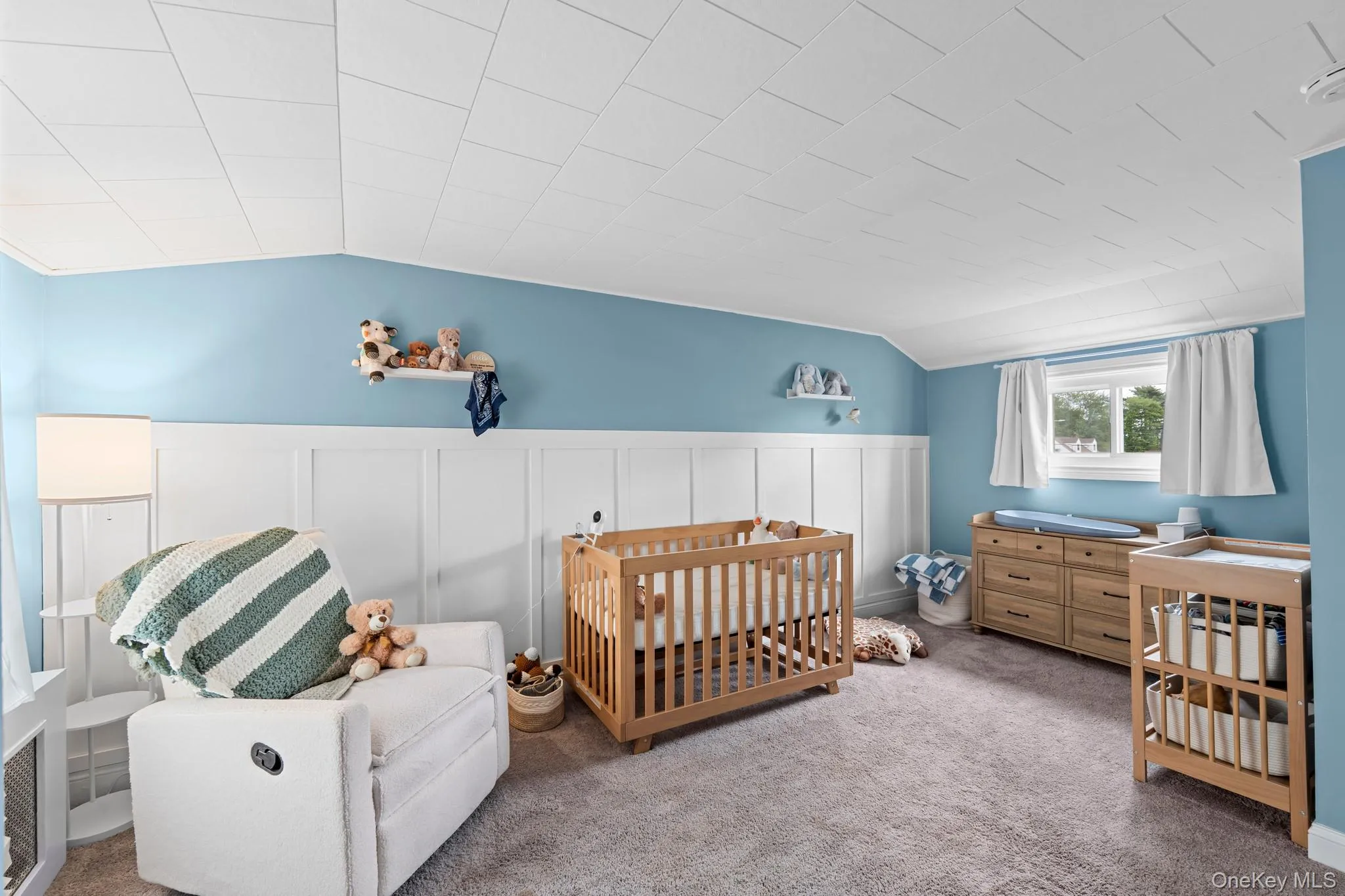 22 Scholl Drive, Oyster Bay, NY, 4 Bedrooms Bedrooms, 8 Rooms Rooms,2 BathroomsBathrooms,Residential,For Rent,Scholl,0,1003440 22 Scholl Drive, Oyster Bay, NY, 4 Bedrooms Bedrooms, 8 Rooms Rooms,2 BathroomsBathrooms,Residential,For Rent,Scholl,0,1003440