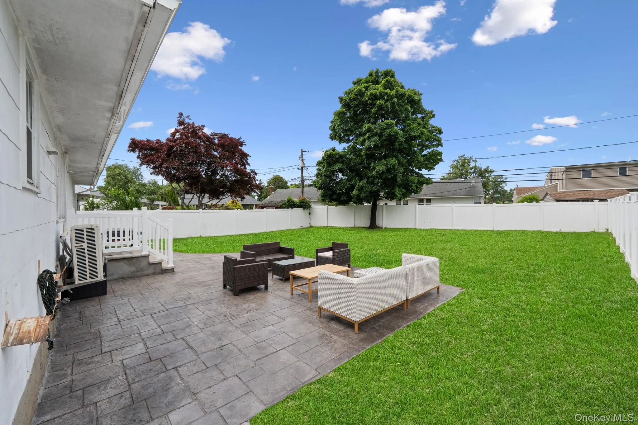 22 Scholl Drive, Oyster Bay, NY, 4 Bedrooms Bedrooms, 8 Rooms Rooms,2 BathroomsBathrooms,Residential,For Rent,Scholl,0,1003440 22 Scholl Drive, Oyster Bay, NY, 4 Bedrooms Bedrooms, 8 Rooms Rooms,2 BathroomsBathrooms,Residential,For Rent,Scholl,0,1003440