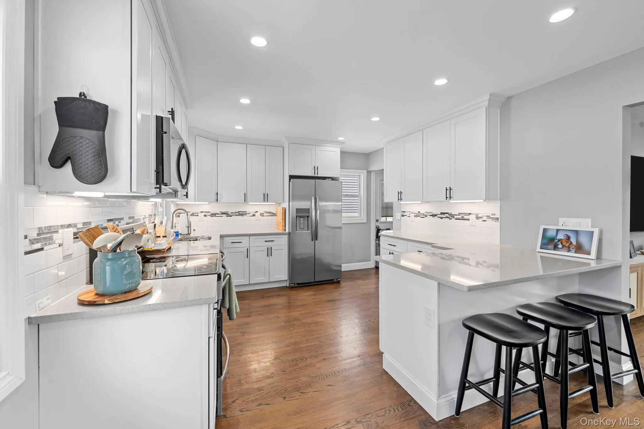 22 Scholl Drive, Oyster Bay, NY, 4 Bedrooms Bedrooms, 8 Rooms Rooms,2 BathroomsBathrooms,Residential,For Rent,Scholl,0,1003440 22 Scholl Drive, Oyster Bay, NY, 4 Bedrooms Bedrooms, 8 Rooms Rooms,2 BathroomsBathrooms,Residential,For Rent,Scholl,0,1003440